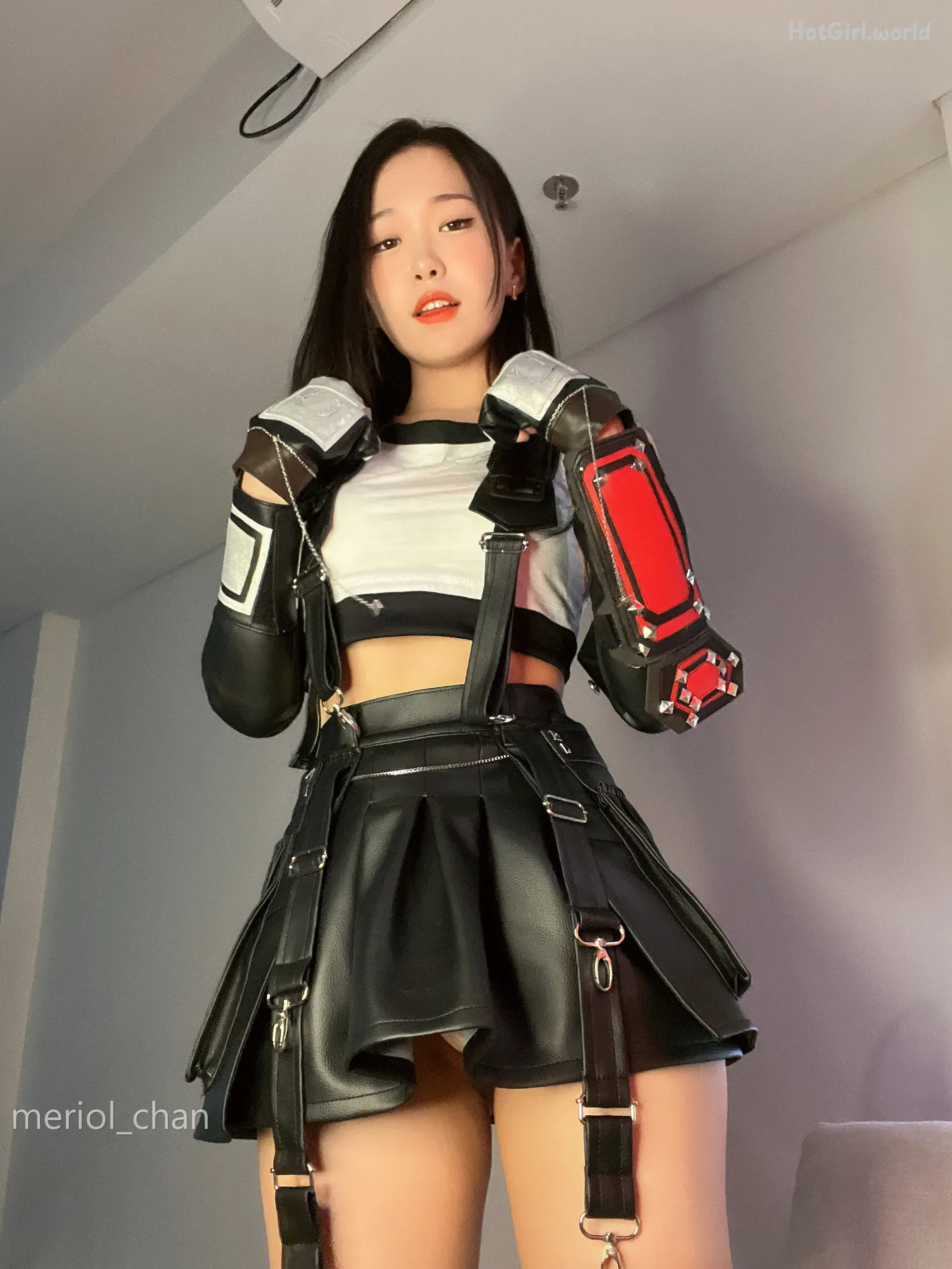 Coser@Meriol Chan - Tifa Cosplay(66 photos + 13 uncensored photos) 第9张图