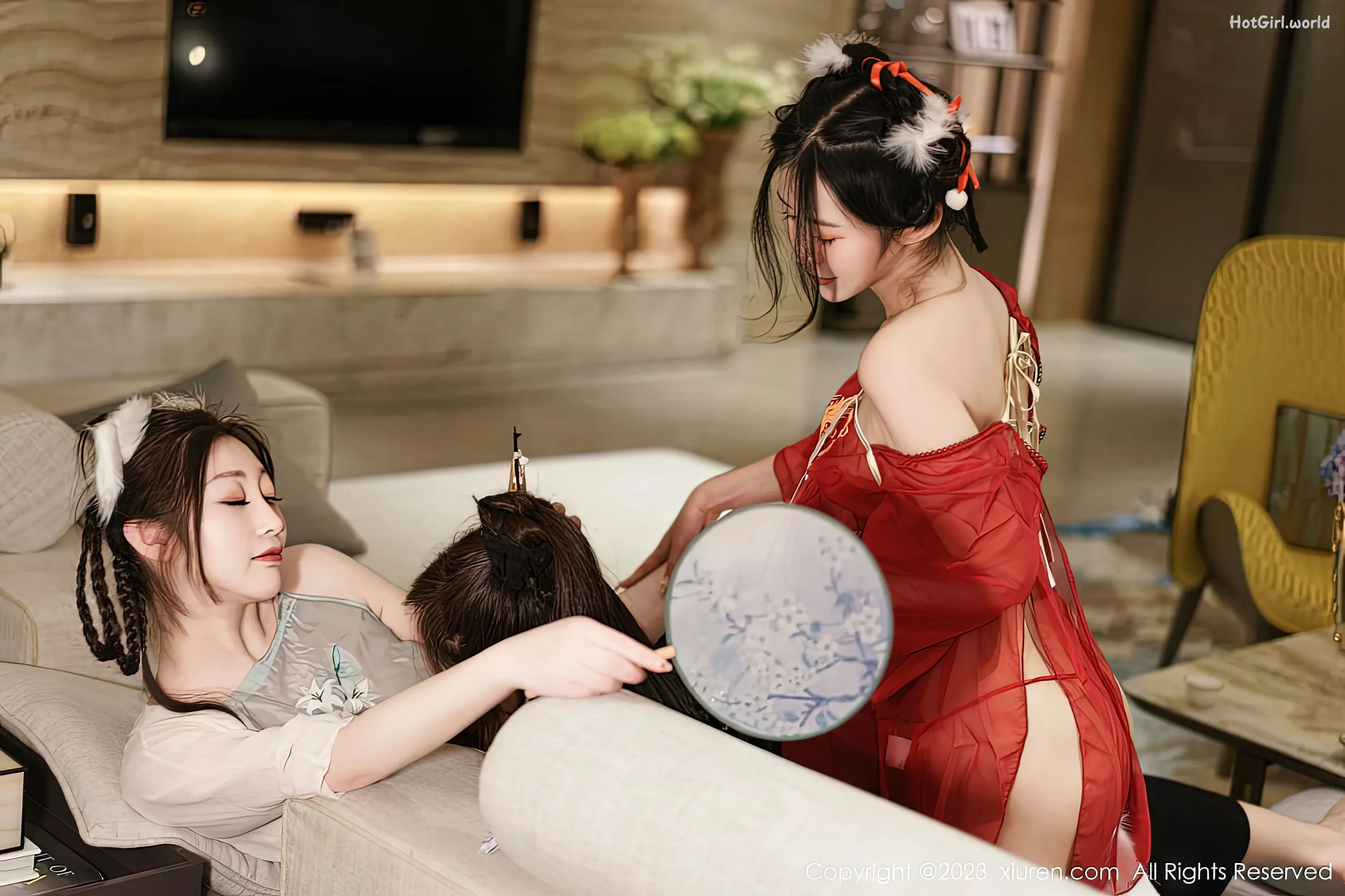 XIUREN秀人网 No.6170 Daji_Toxic (妲己_Toxic) & laura阿姣 A Jiao 第40张图