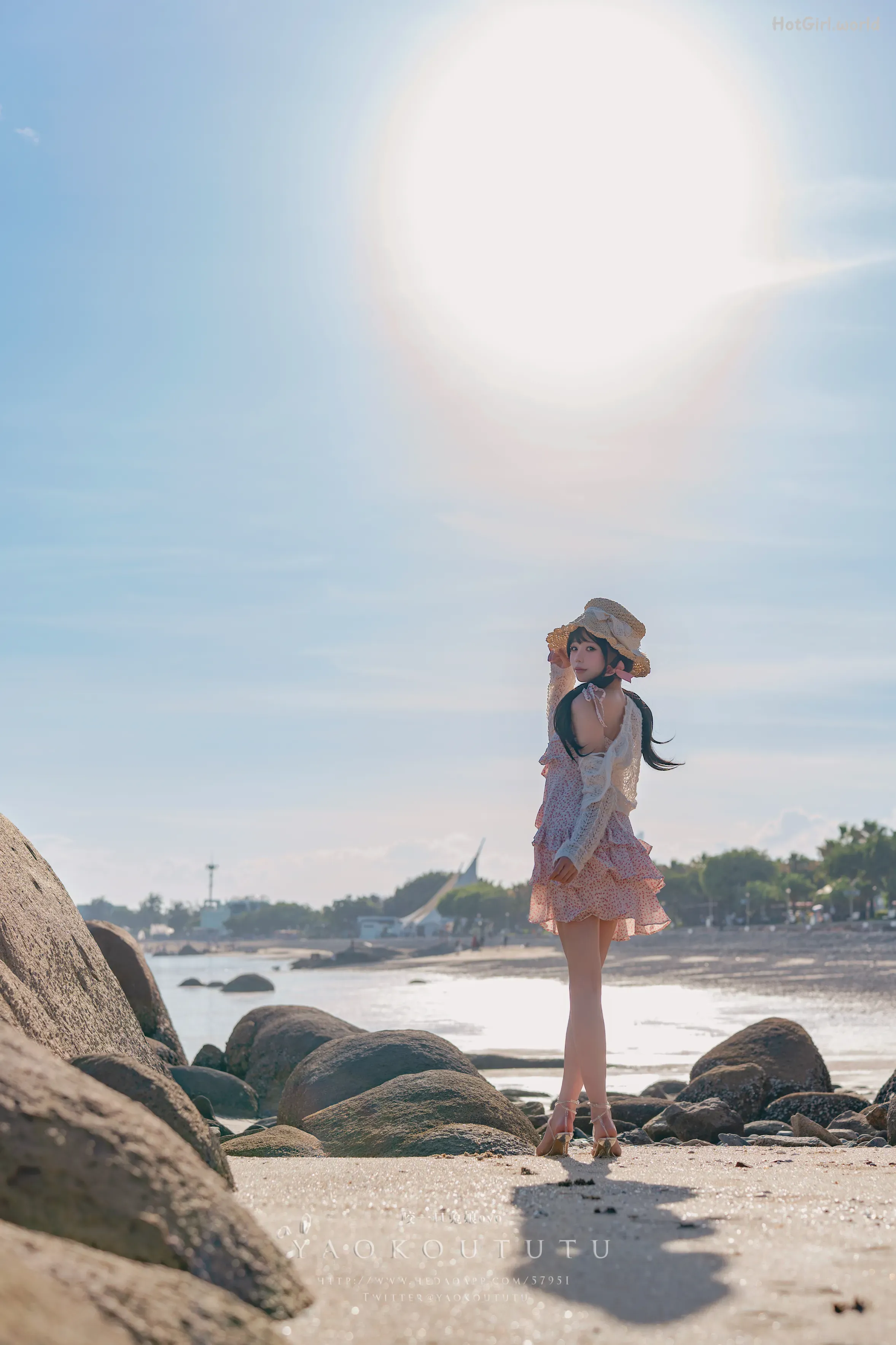 Coser-黏黏团子兔-邻家小妹&日不落 第4张图