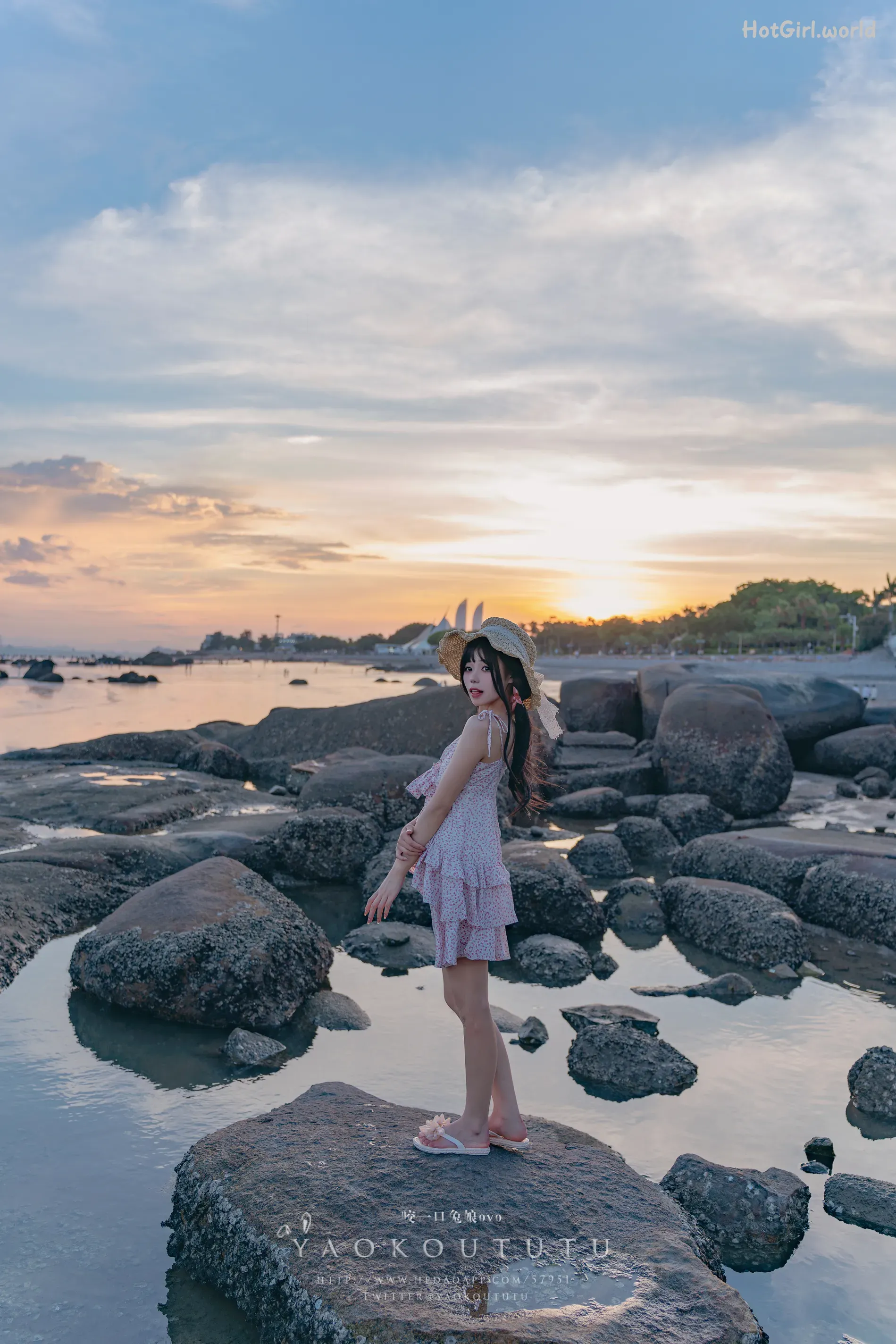 Coser-黏黏团子兔-邻家小妹&日不落 第59张图