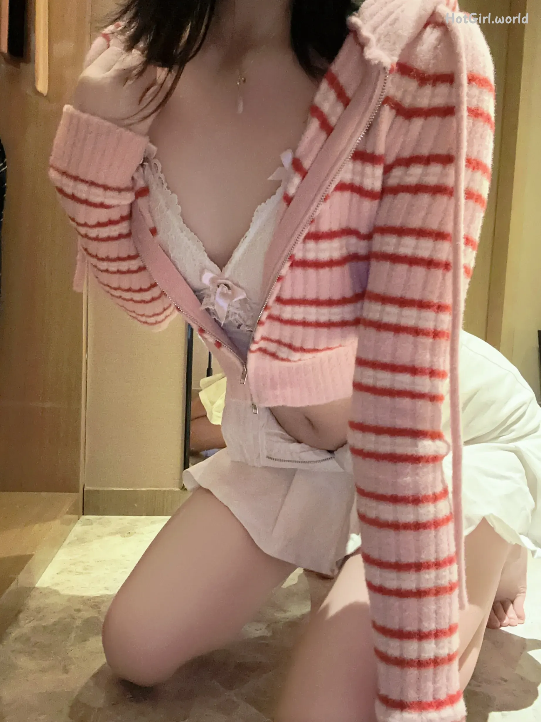 Coser-桜桃喵-Vol.169 条纹毛衣 第20张图