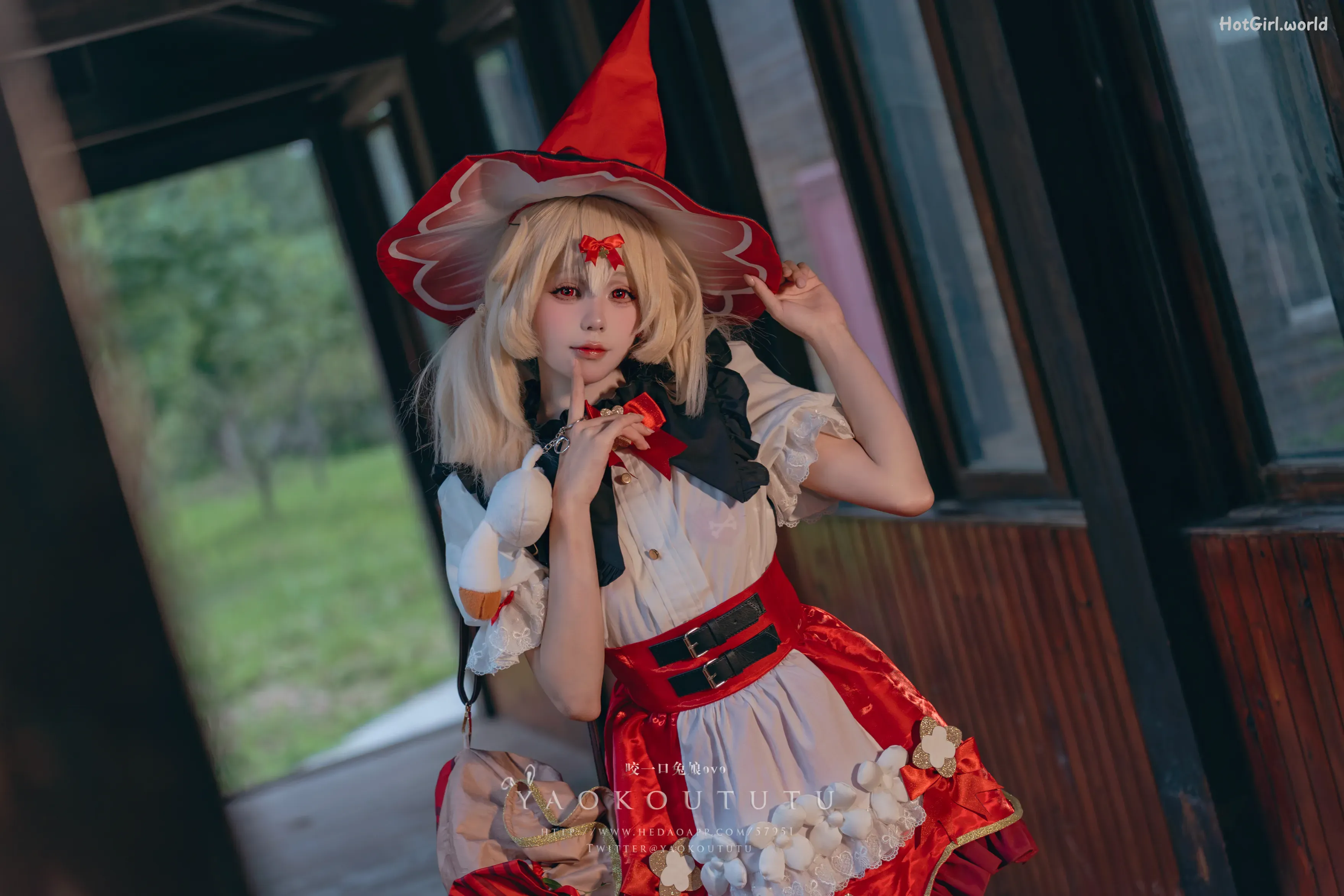 Coser-黏黏团子兔-琪花星烛·可莉 可莉炸鱼舞 第9张图