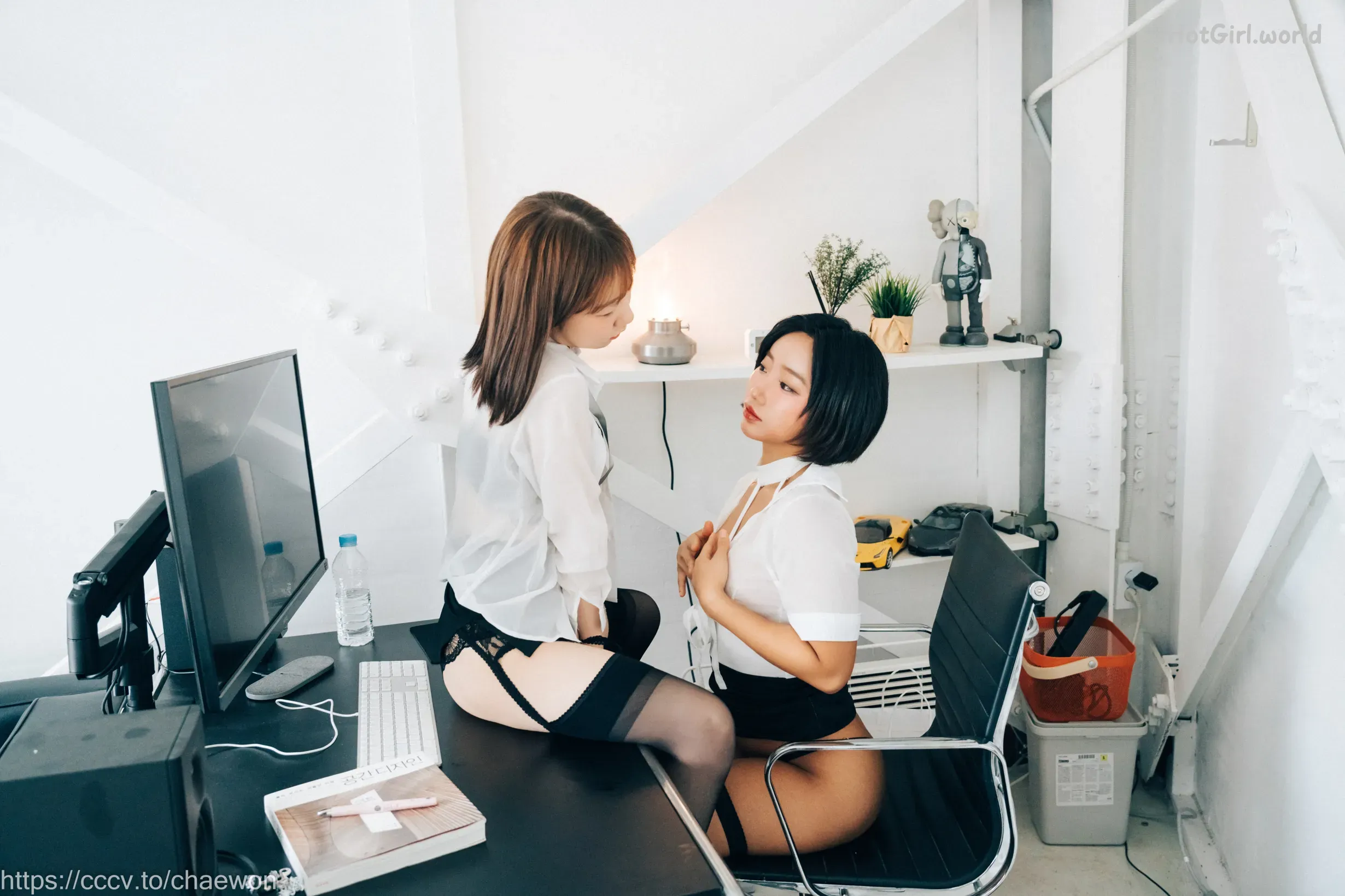 Loozy-Booty Queen-x-Yeri-Office Masters(78 photos + 121 uncensored photos) 第47张图