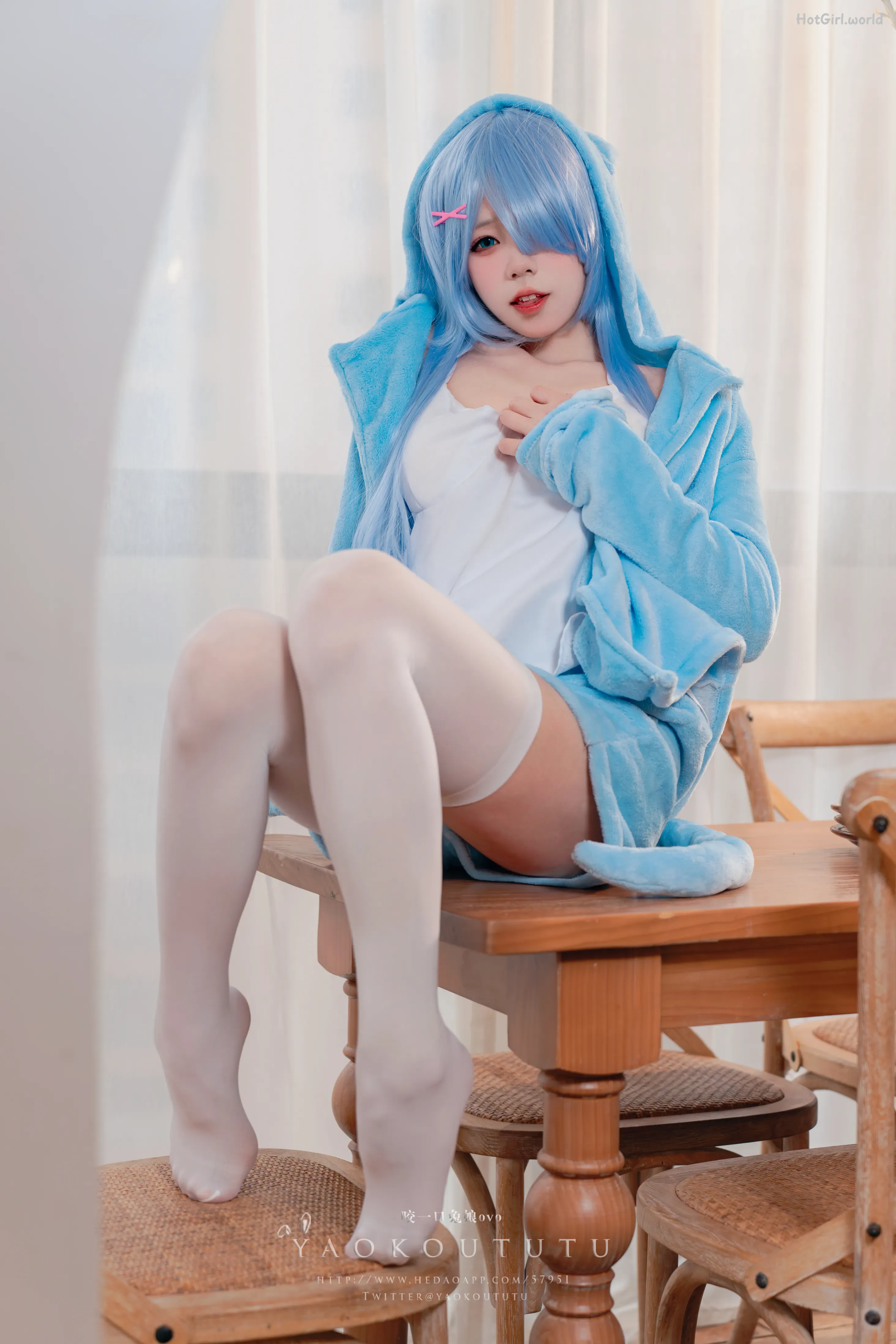 Coser@黏黏团子兔 - 『蕾姆喵喵』&小剧场(50 photos + 1 video) 第4张图