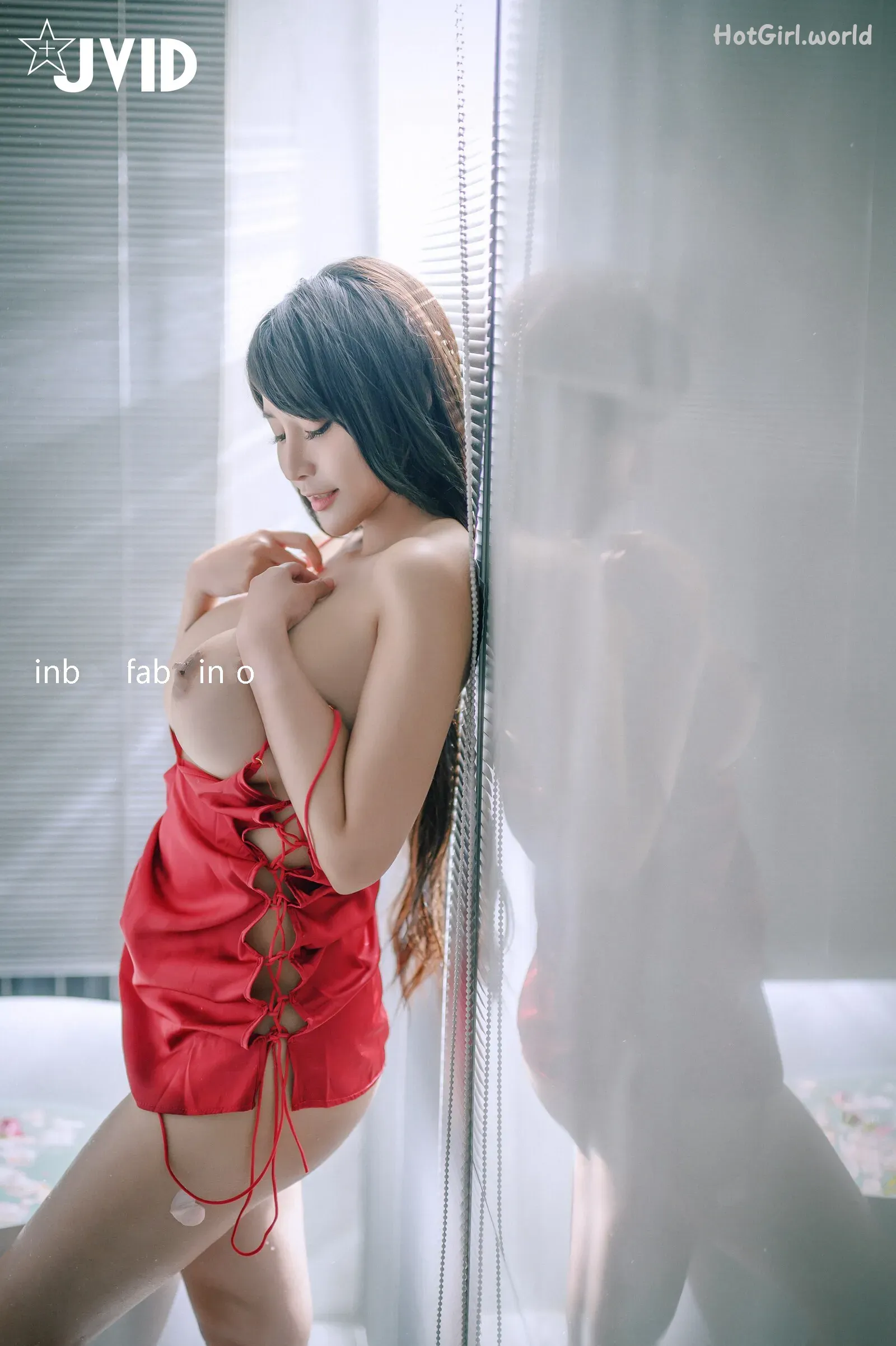 JVID-LeLe-x-Guo Bao Bao-果寶寶-The Female President And The Little Secretary 第27张图