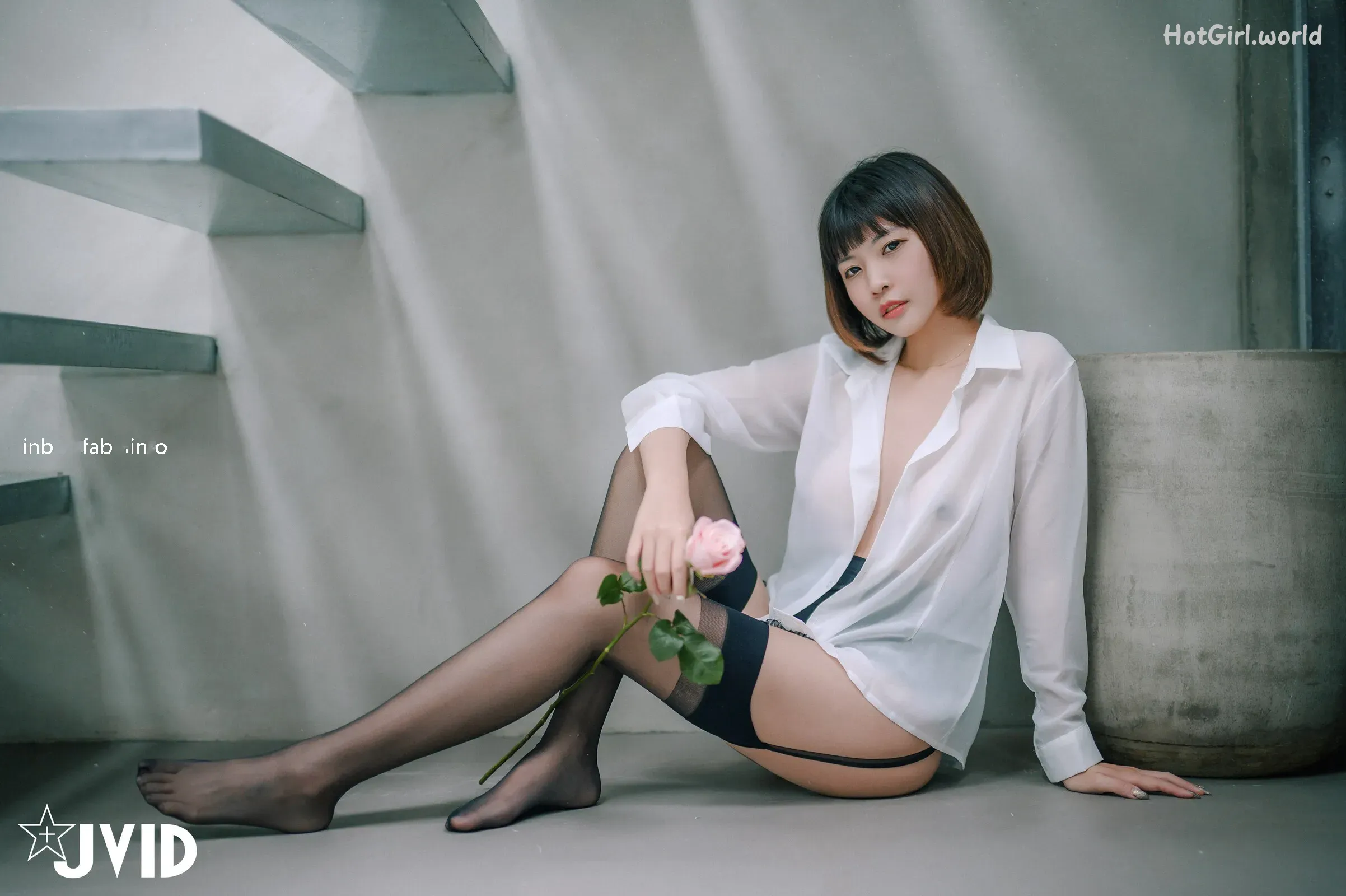 JVID-LeLe-x-Guo Bao Bao-果寶寶-The Female President And The Little Secretary 第57张图