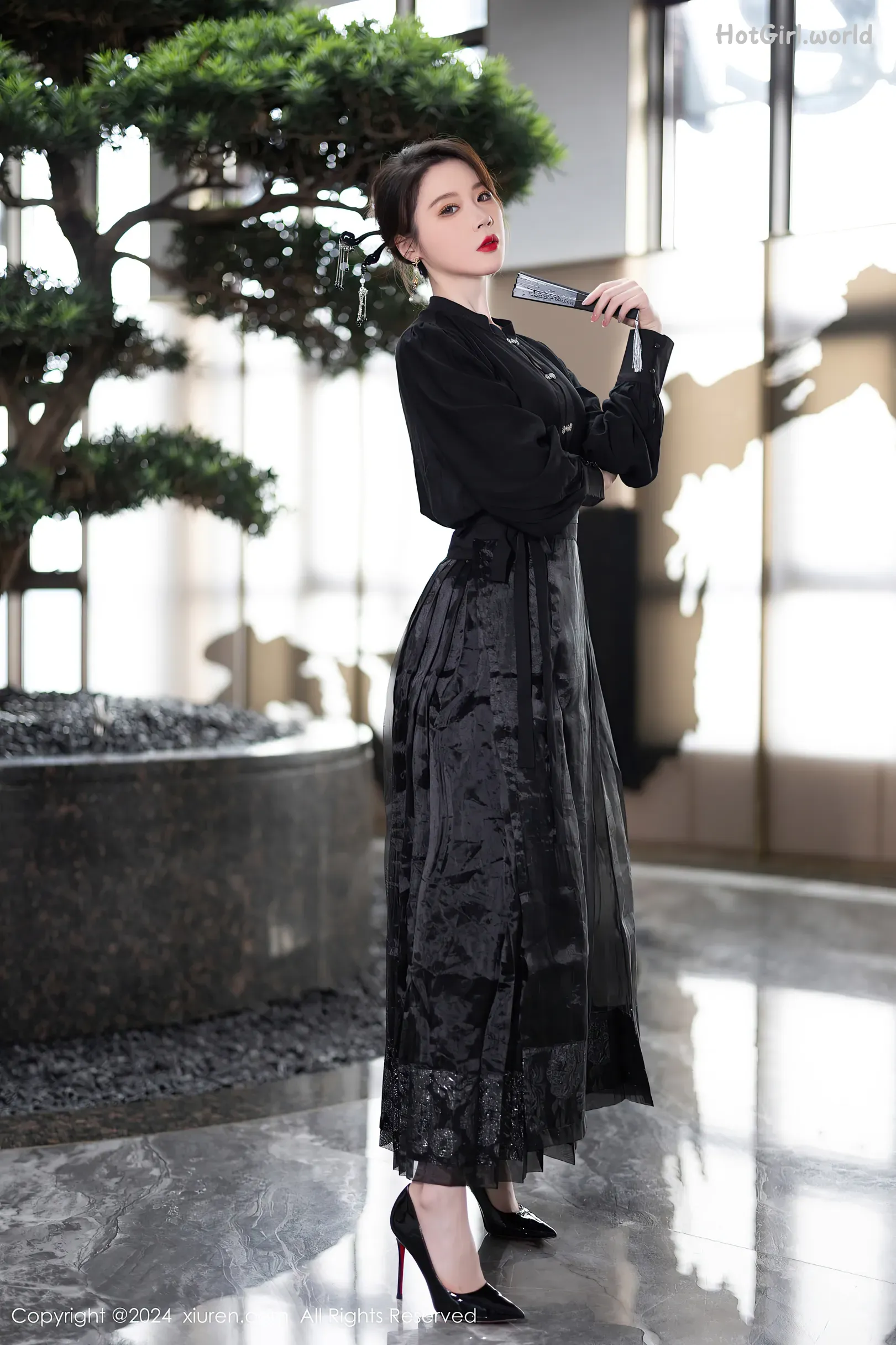XiuRen-秀人网-No.8465-梦心玥-Meng Xin Yue 第3张图