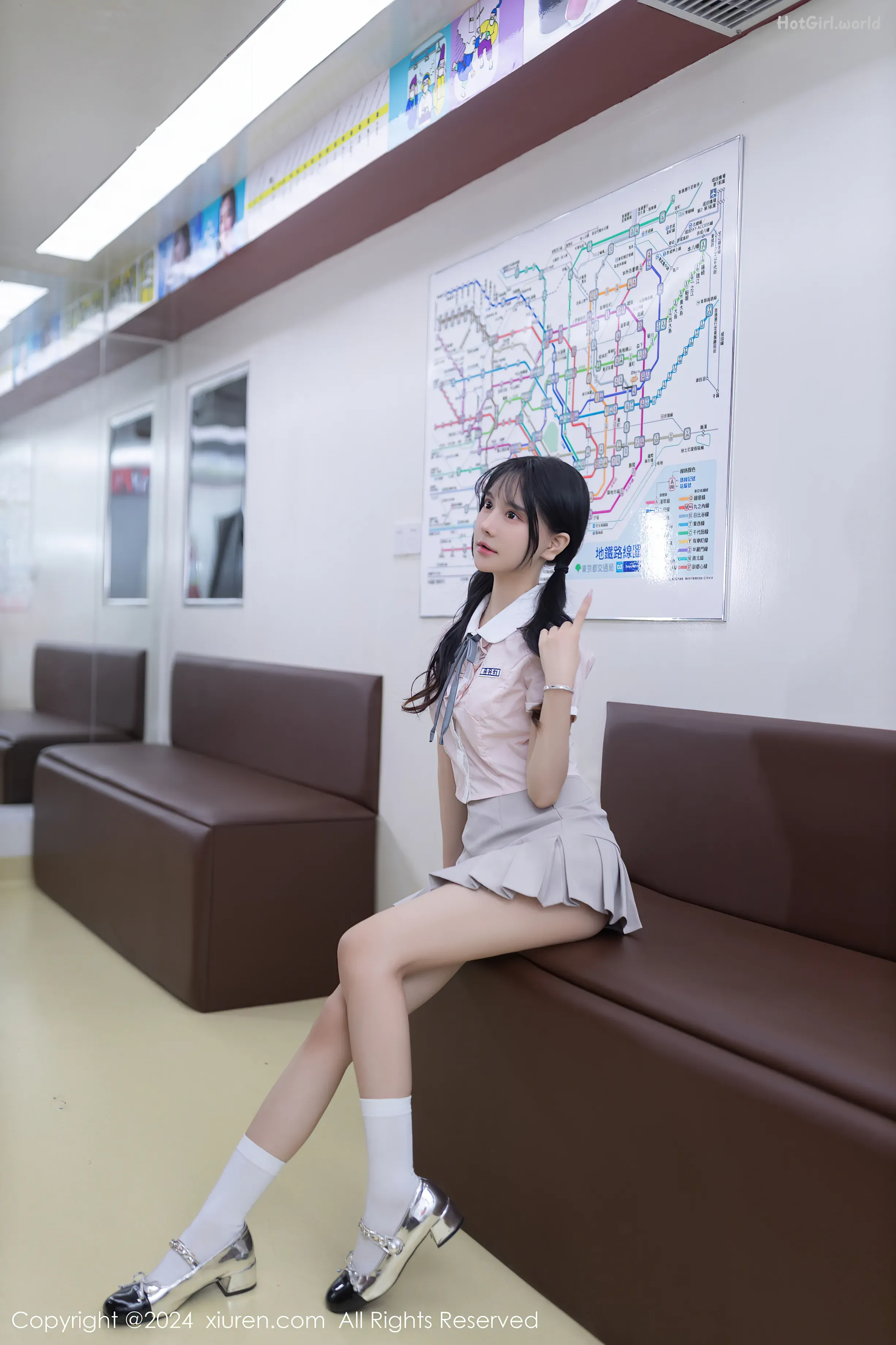 XiuRen-秀人网-No.8515-幼幼-You You 第7张图