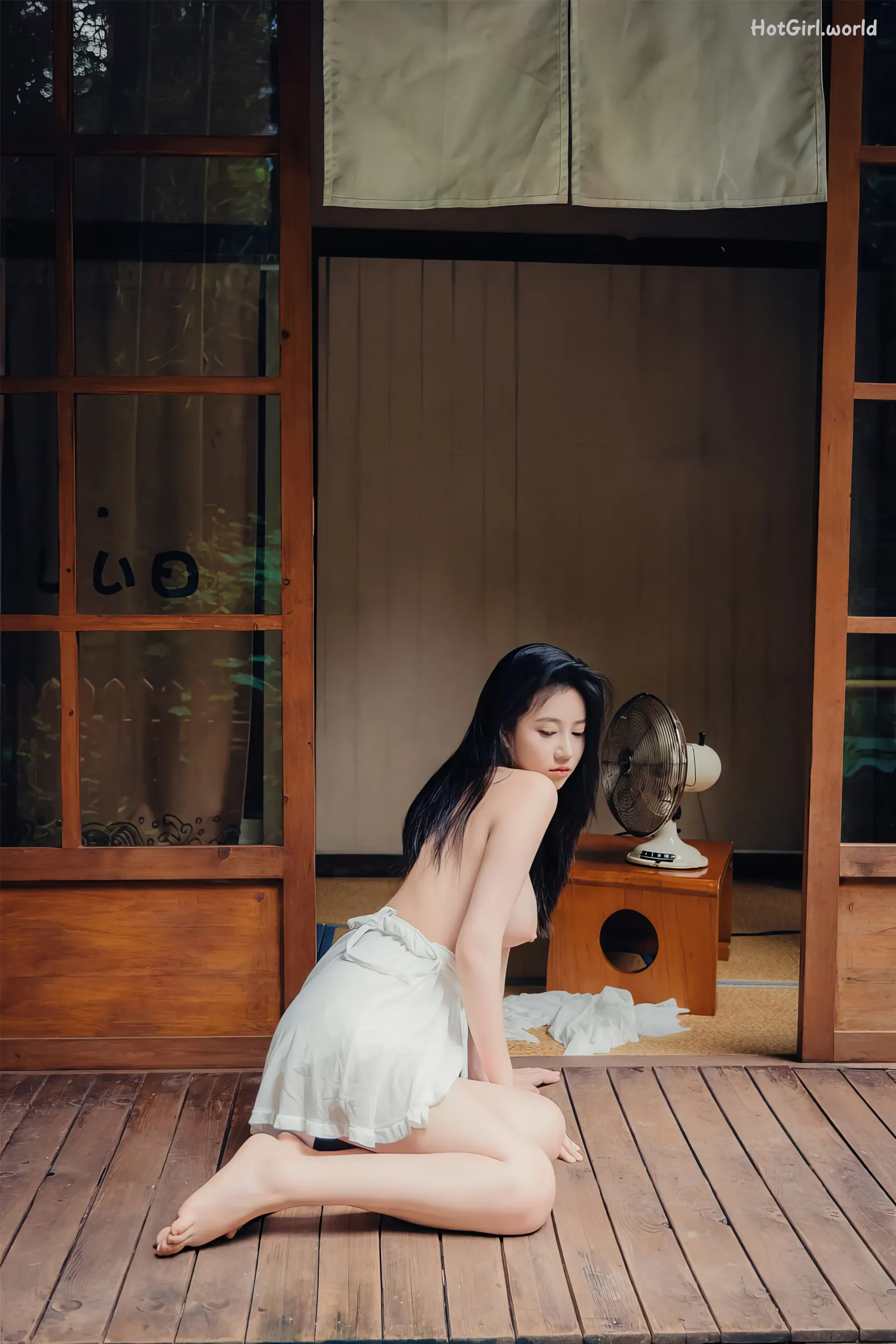 Coser-年年-Nnian-林间小屋(21 photos + 31 uncensored photos) 第39张图