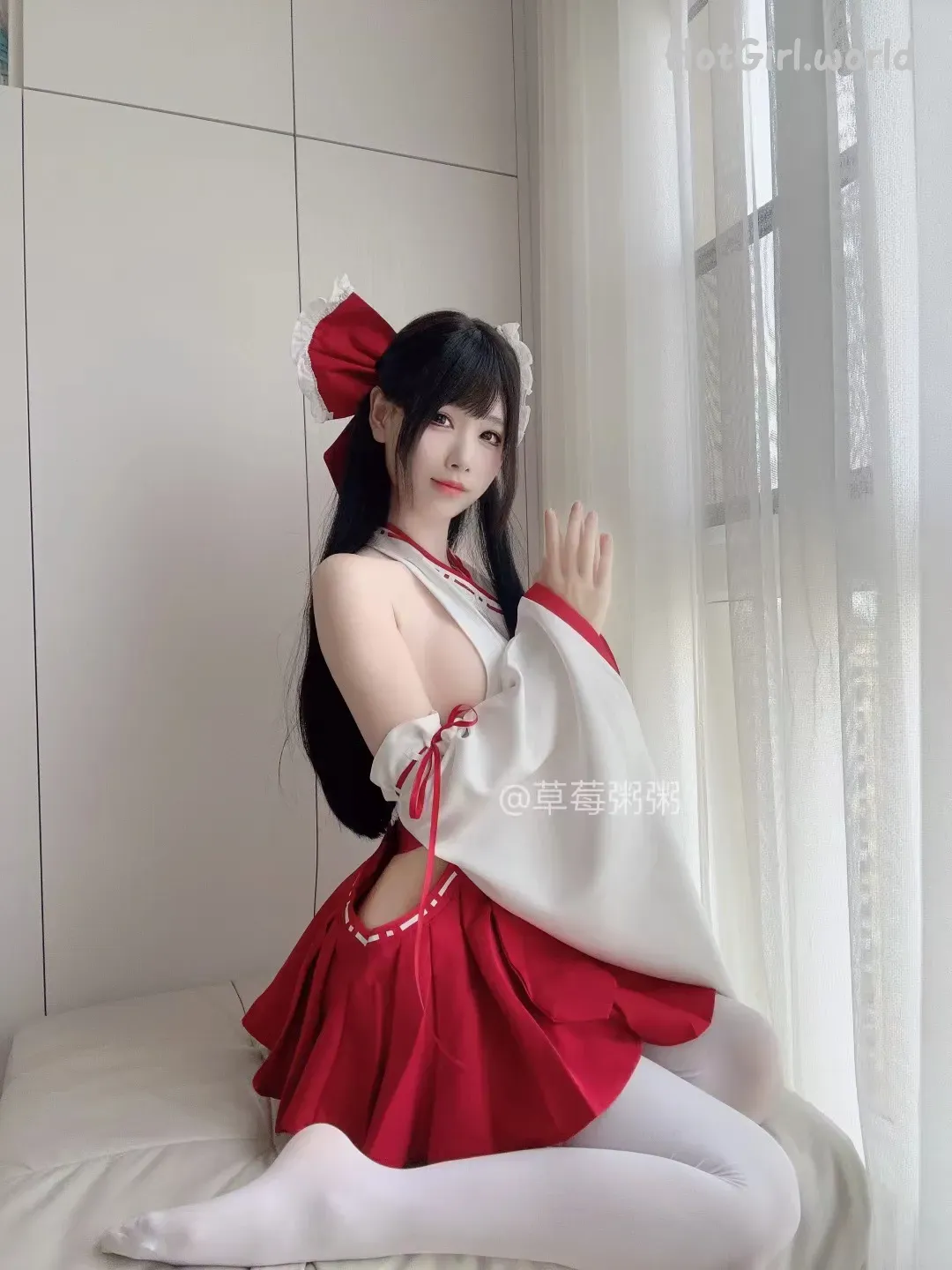 B Zhan-Shi Wan Kou Cao Mei Zhou Zhou-B站-十万口草莓粥粥-舰长图包 23.03.06 - 舰长图包 23.05.29 B 第1张图