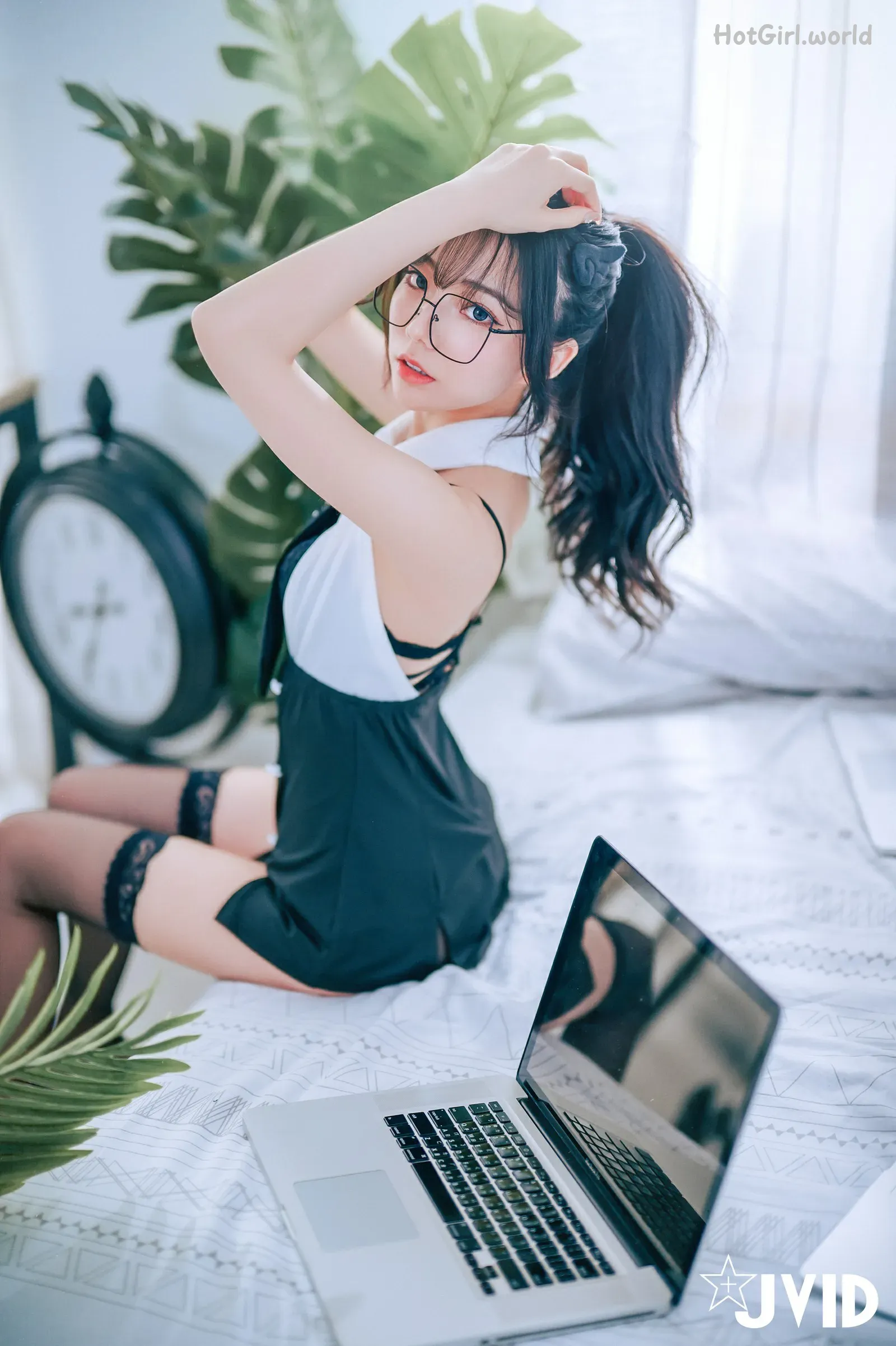 JVID-Jiu Jiu-啾啾-Lustful Little Secretary 第18张图