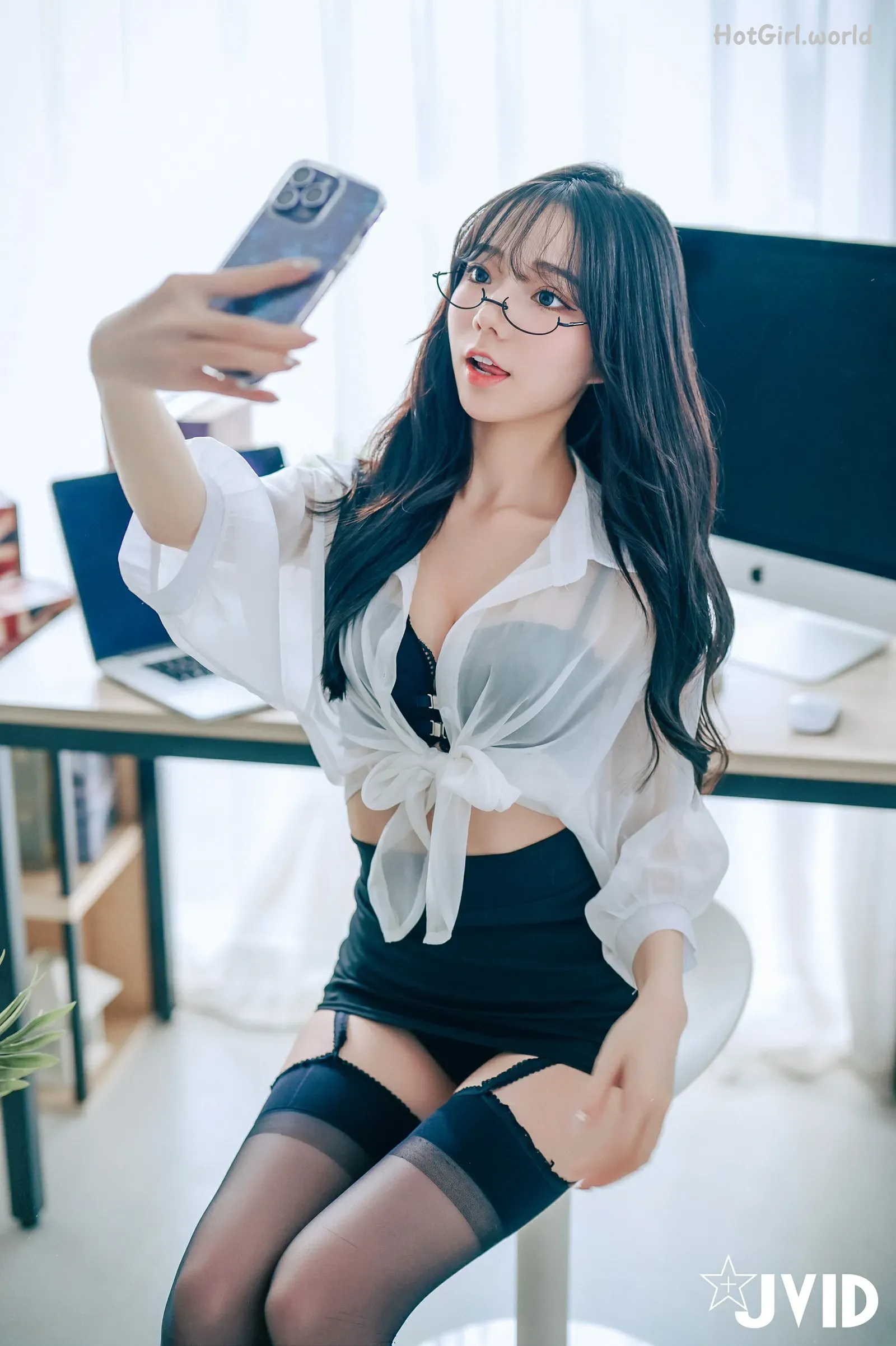 JVID-Jiu Jiu-啾啾-Lustful Little Secretary 第25张图