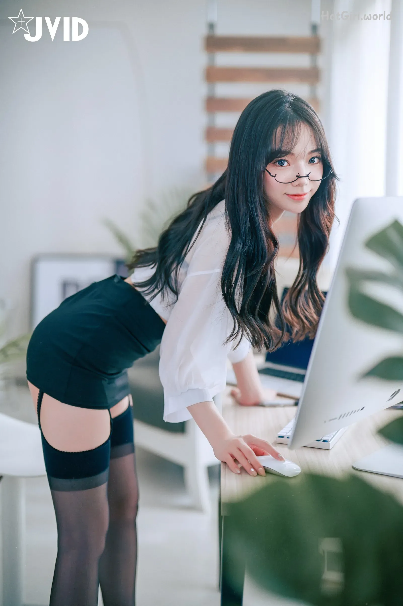JVID-Jiu Jiu-啾啾-Lustful Little Secretary 第130张图