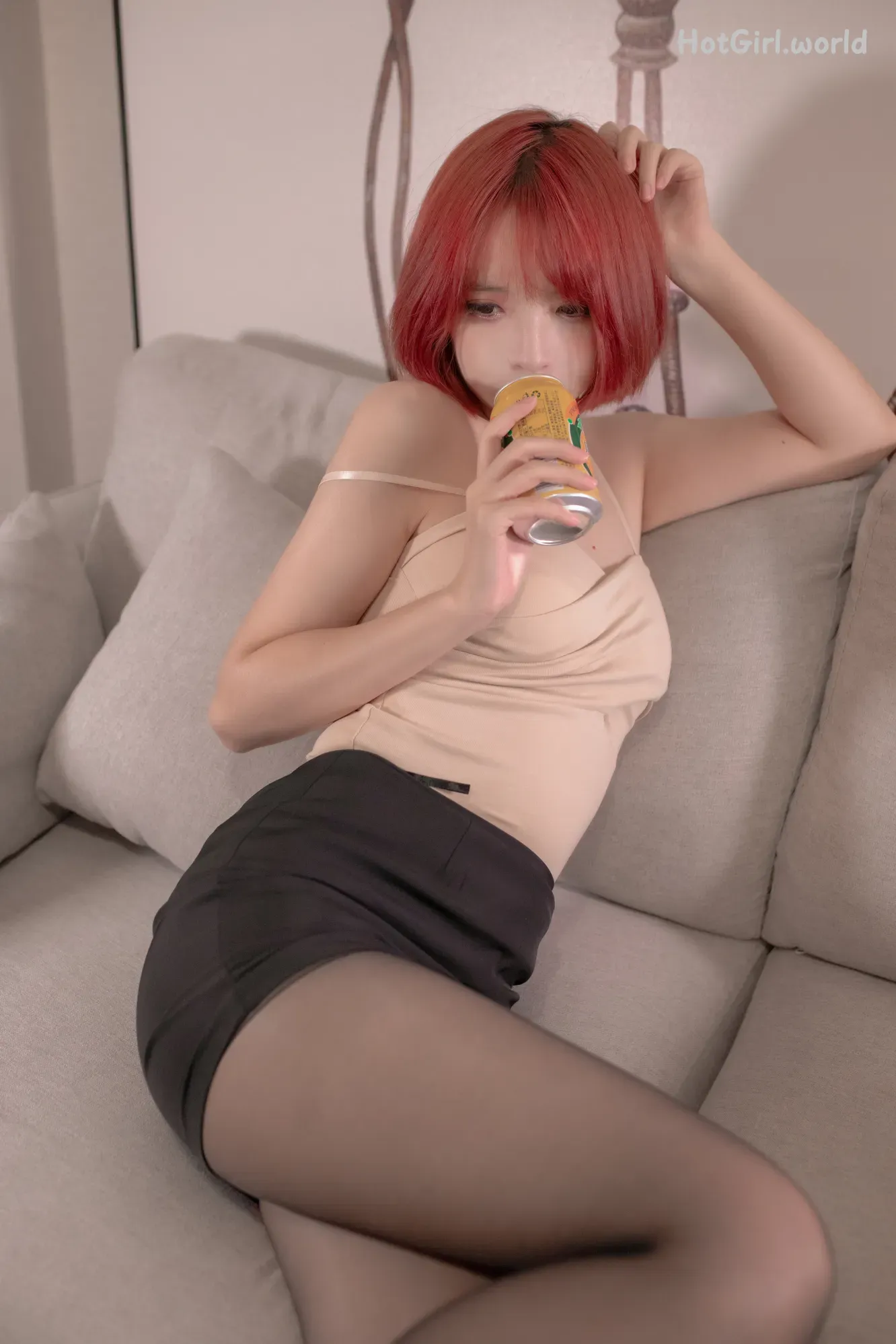 Coser-疯猫ss-OL-真爱之黑丝OL 第8张图
