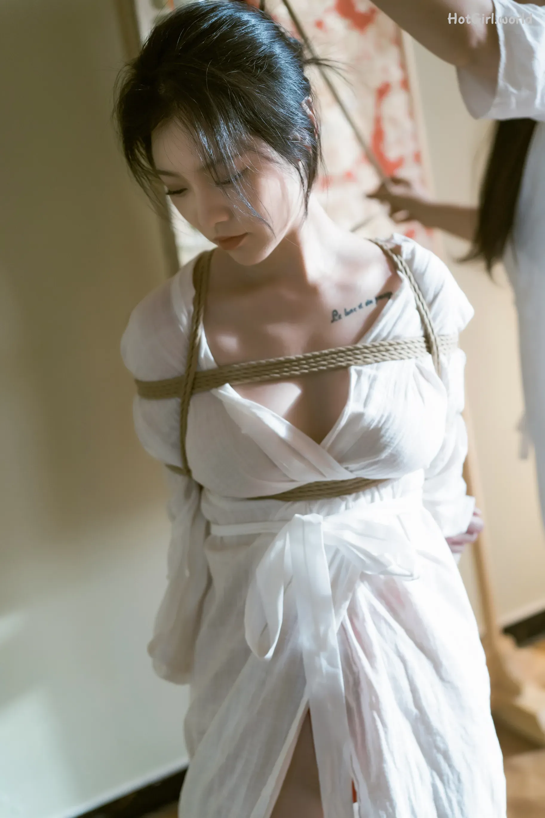 Coser-桃良阿宅-紧缚 第29张图
