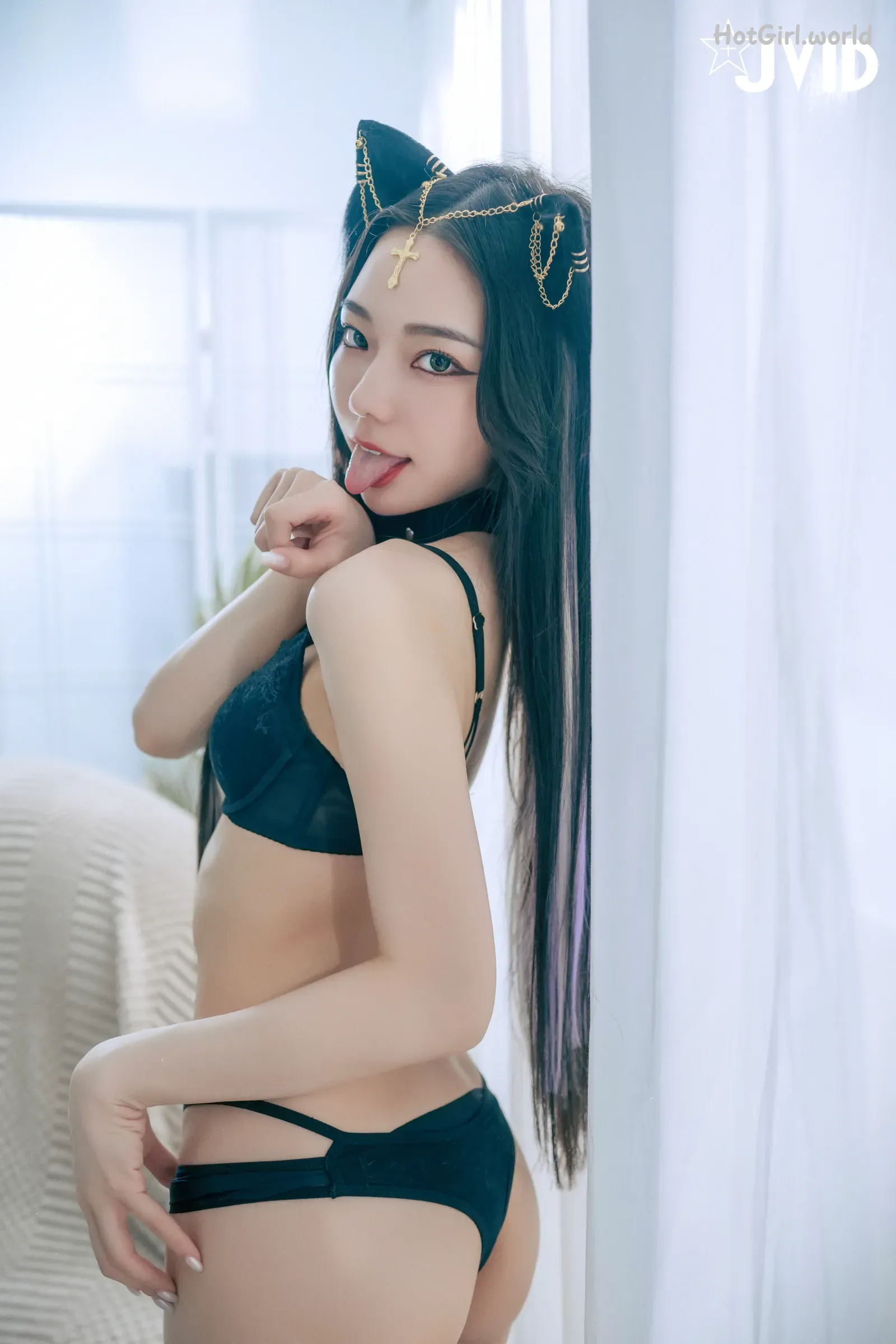 JVID-啾啾-牛奶成功收編冶豔的黑貓娘 第12张图