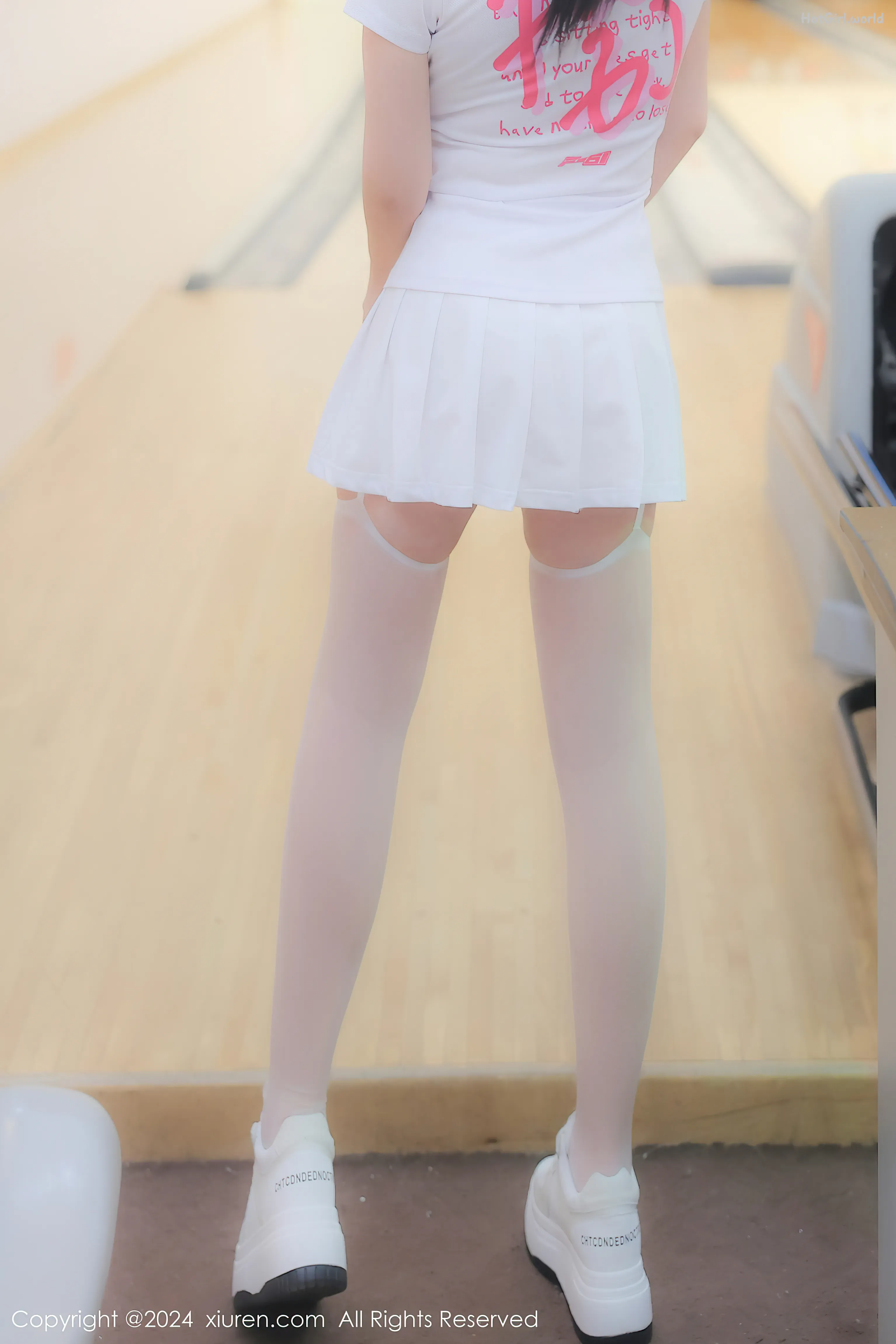 XiuRen-秀人网-No.8118-小薯条-nienie-Xiao Shu Tiao 第3张图