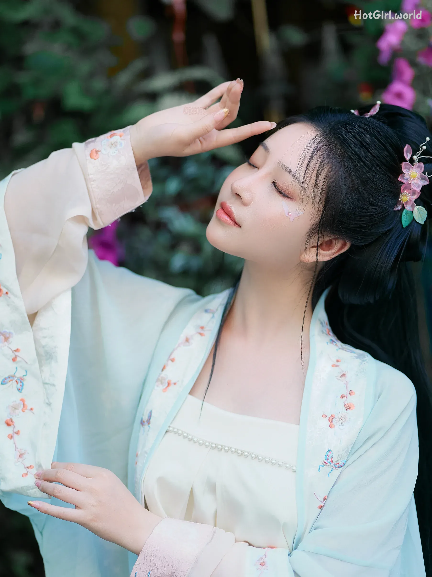Coser-年年-Nnian-白花间集(11 photos + 28 uncensored photos) 第2张图