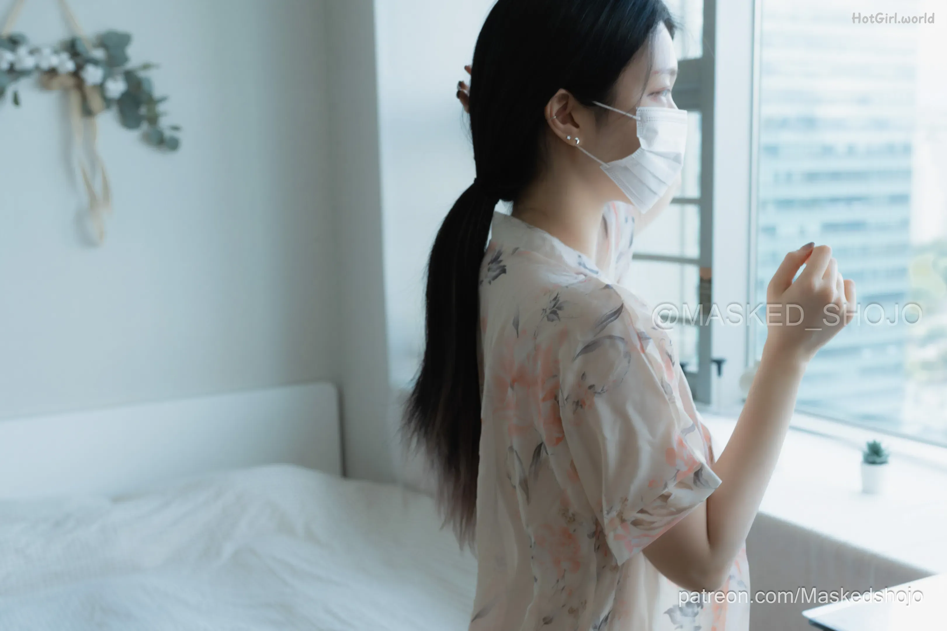 Patreon-Masked Shojo-No.01-Waterfall Big Tits(8 photos + 46 uncensored photos) 第1张图