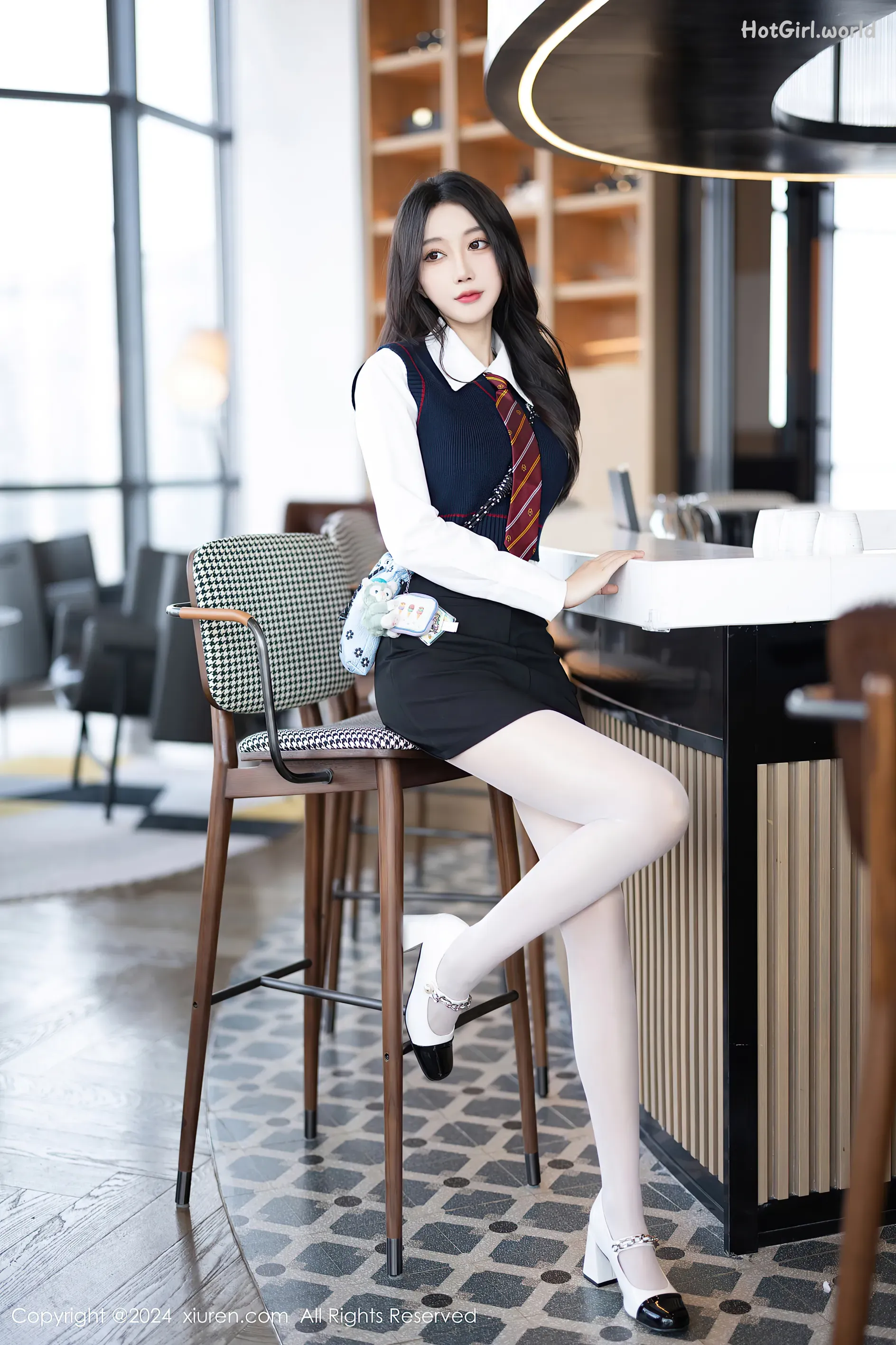 XiuRen-秀人网-No.8247-玥儿玥-Yue Er Yue Er 第7张图