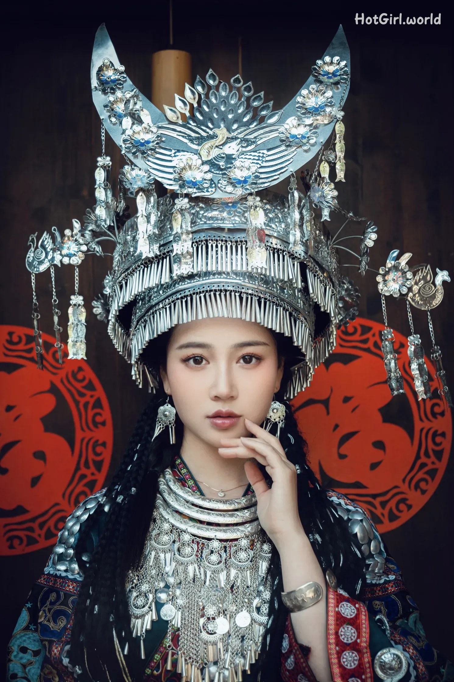 Coser-年年-Nnian-苗疆女孩(25 photos + 25 uncensored photos) 第1张图