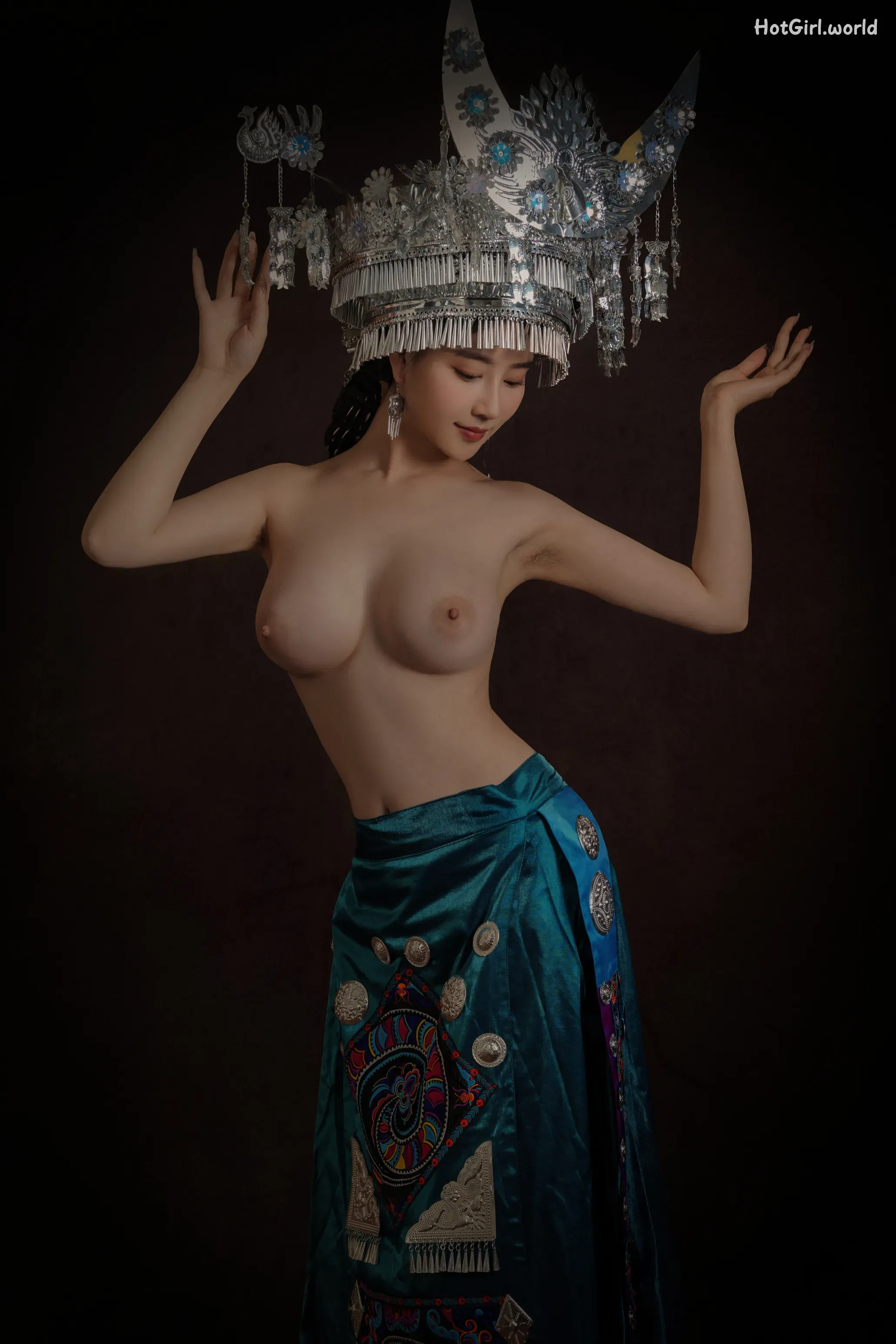 Coser-年年-Nnian-苗疆女孩(25 photos + 25 uncensored photos) 第21张图