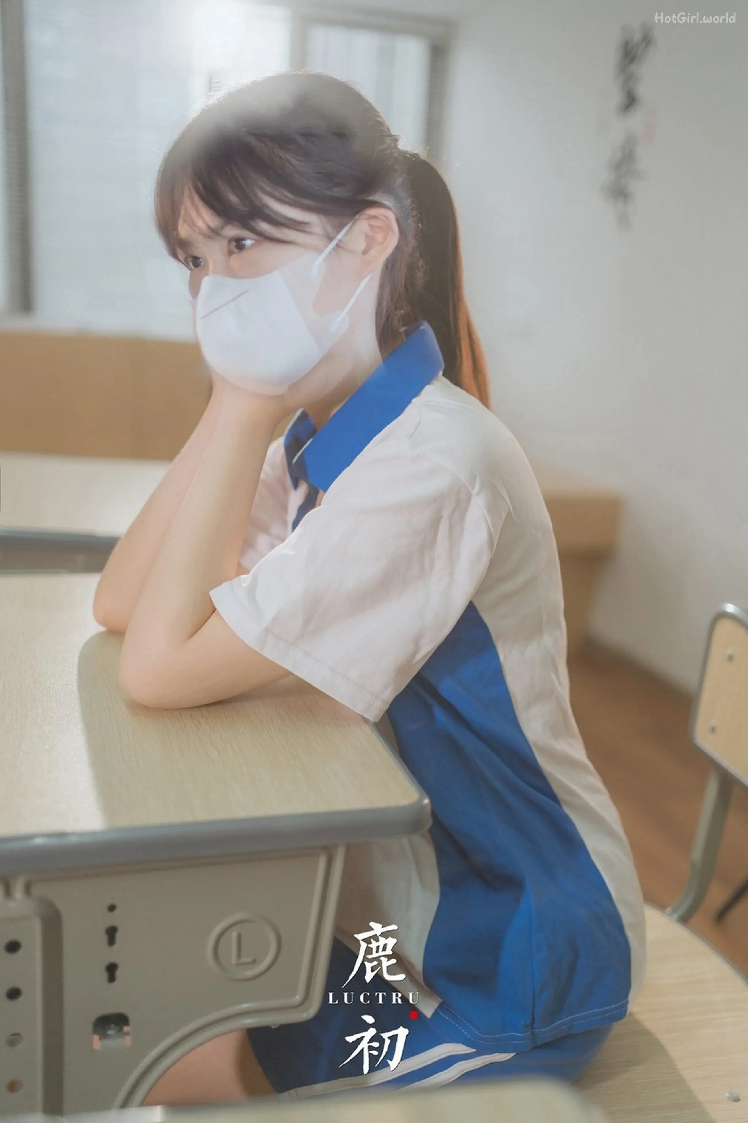 Coser-鹿初-教室(76 photos + 35 uncensored photos) 第46张图