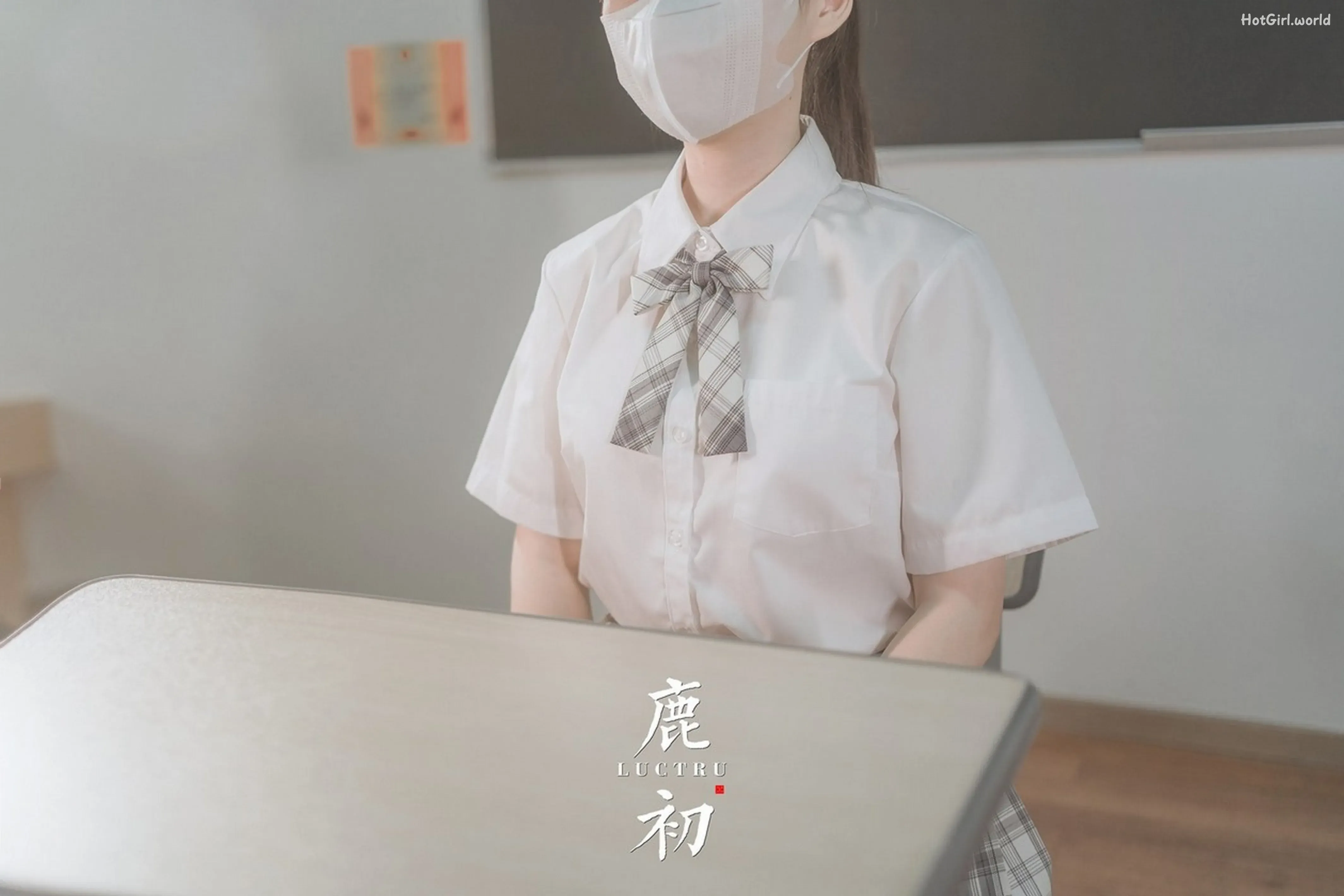 Coser-鹿初-教室(76 photos + 35 uncensored photos) 第48张图