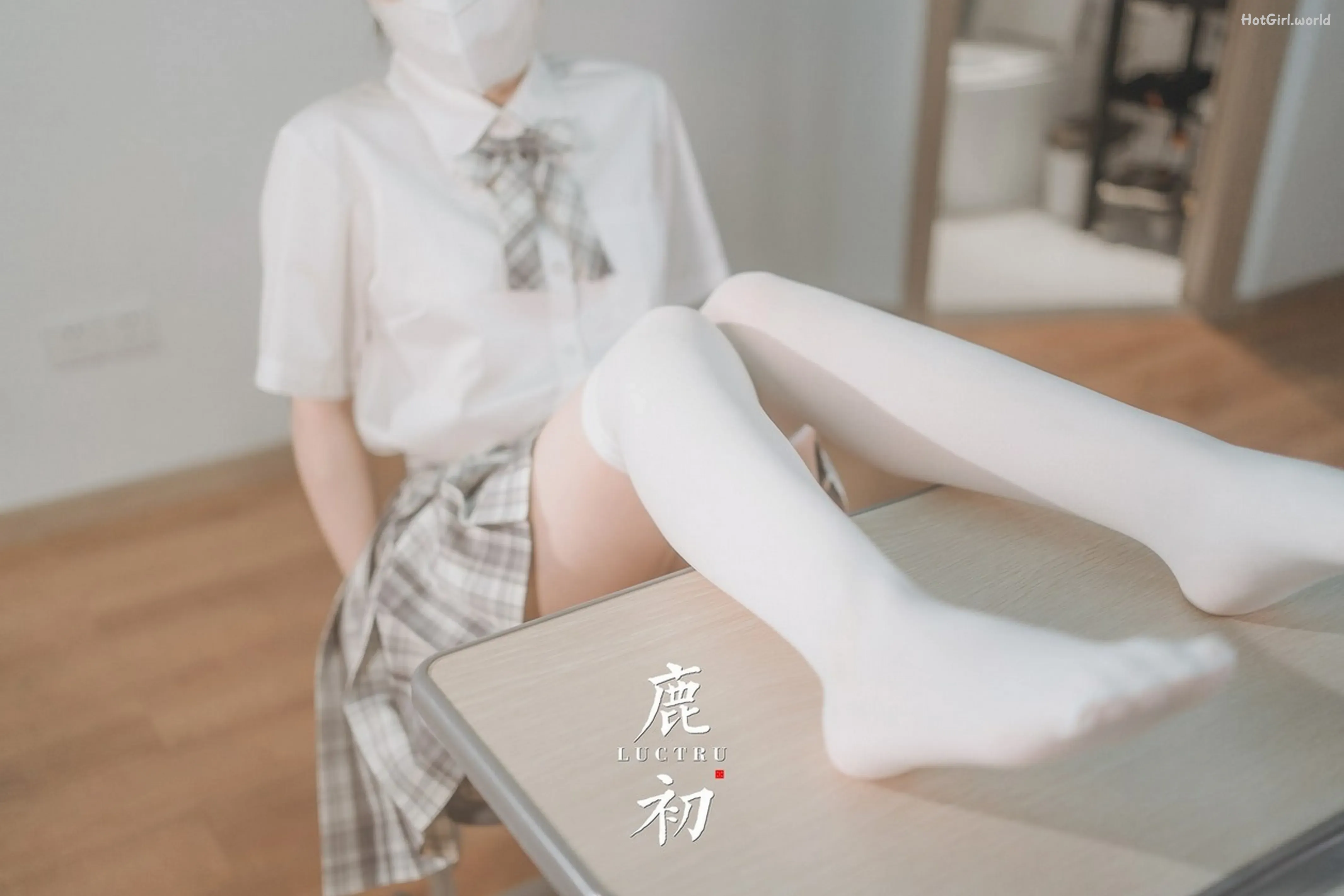 Coser-鹿初-教室(76 photos + 35 uncensored photos) 第49张图