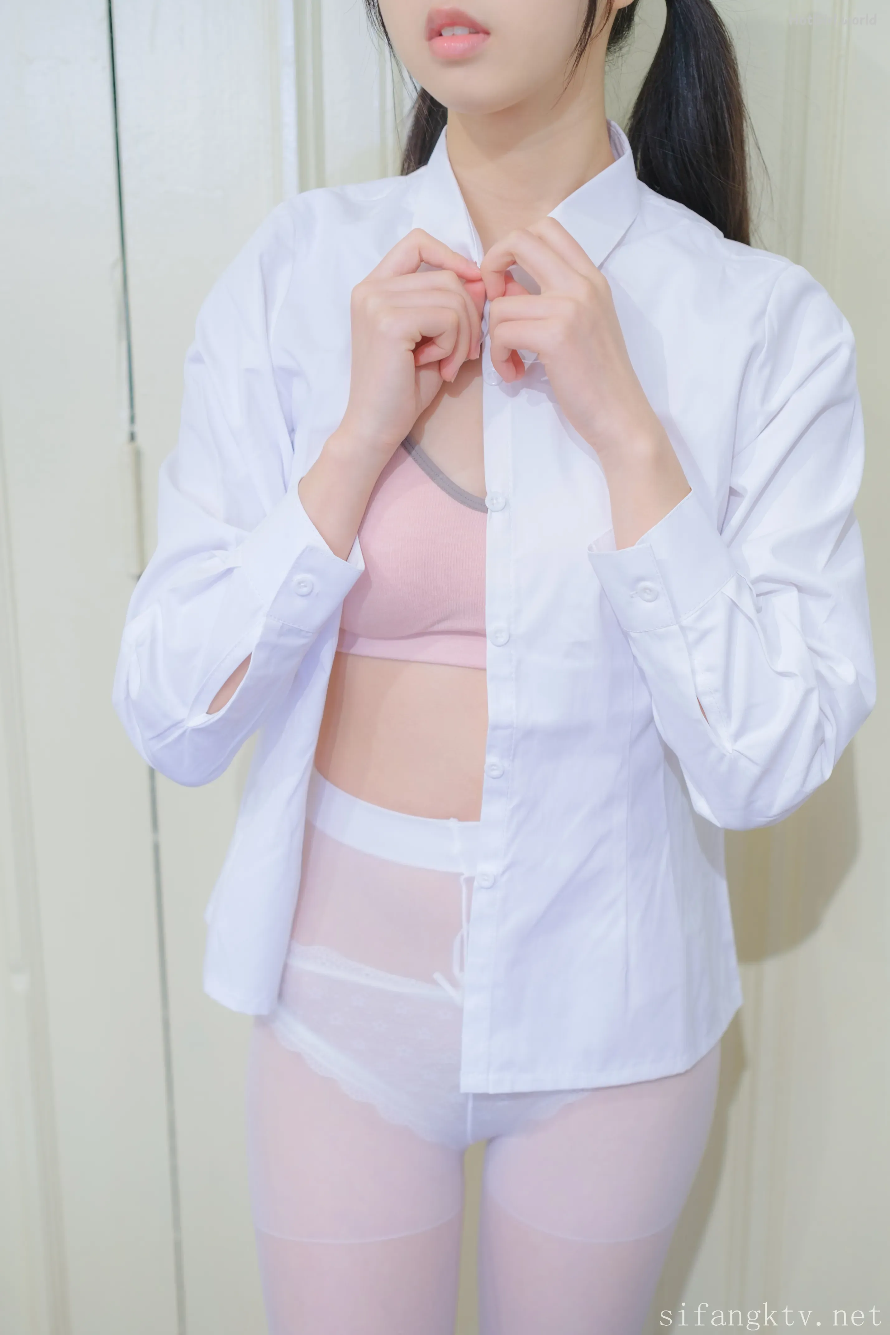 森萝财团写真-小七-室内JK裤袜-极品少女胴体(142 photos + 8 uncensored photos) 第141张图