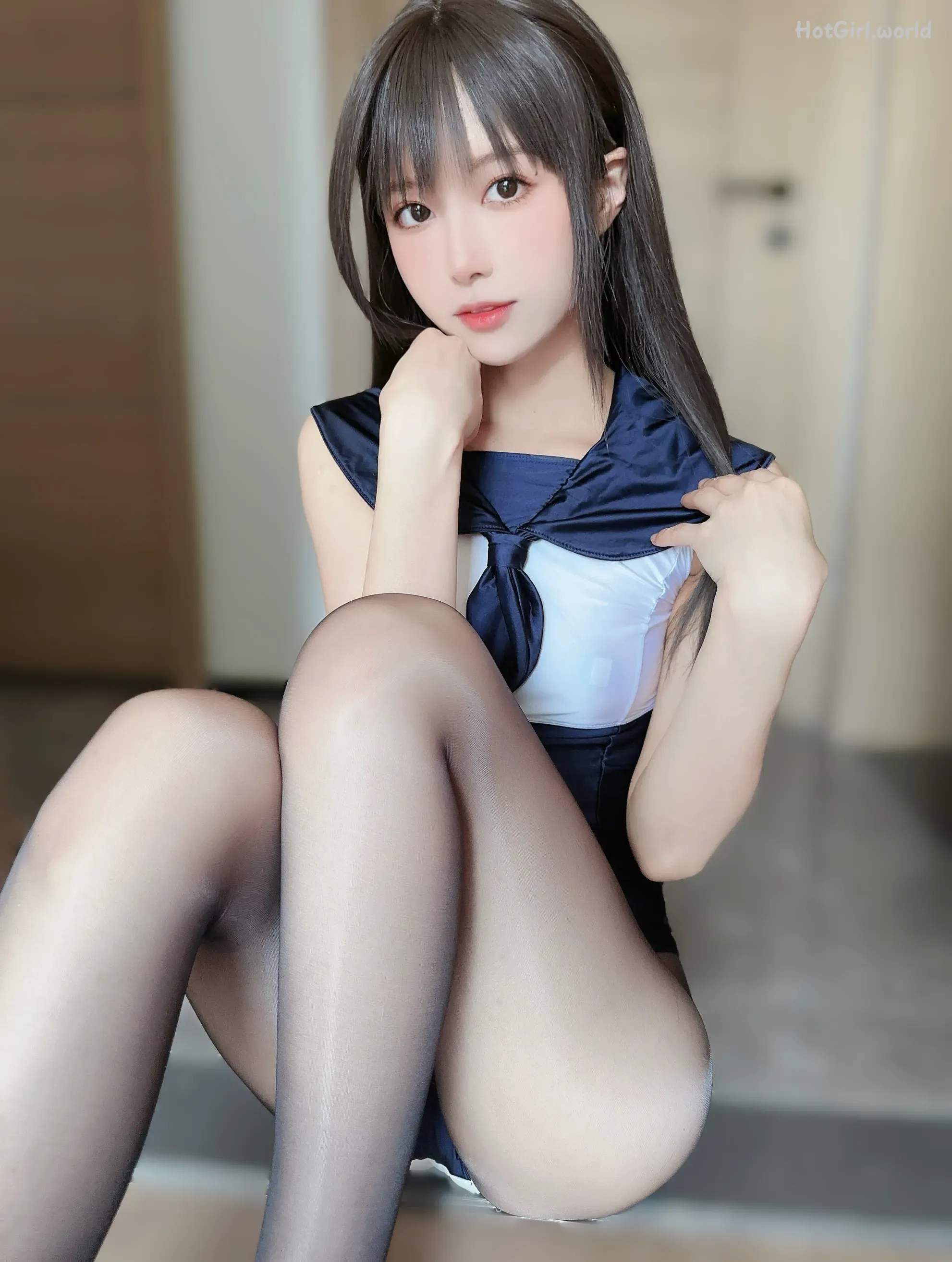 Coser-布丁大法-Pudding-Dafa-无内黑丝蜜臀美腿 第4张图