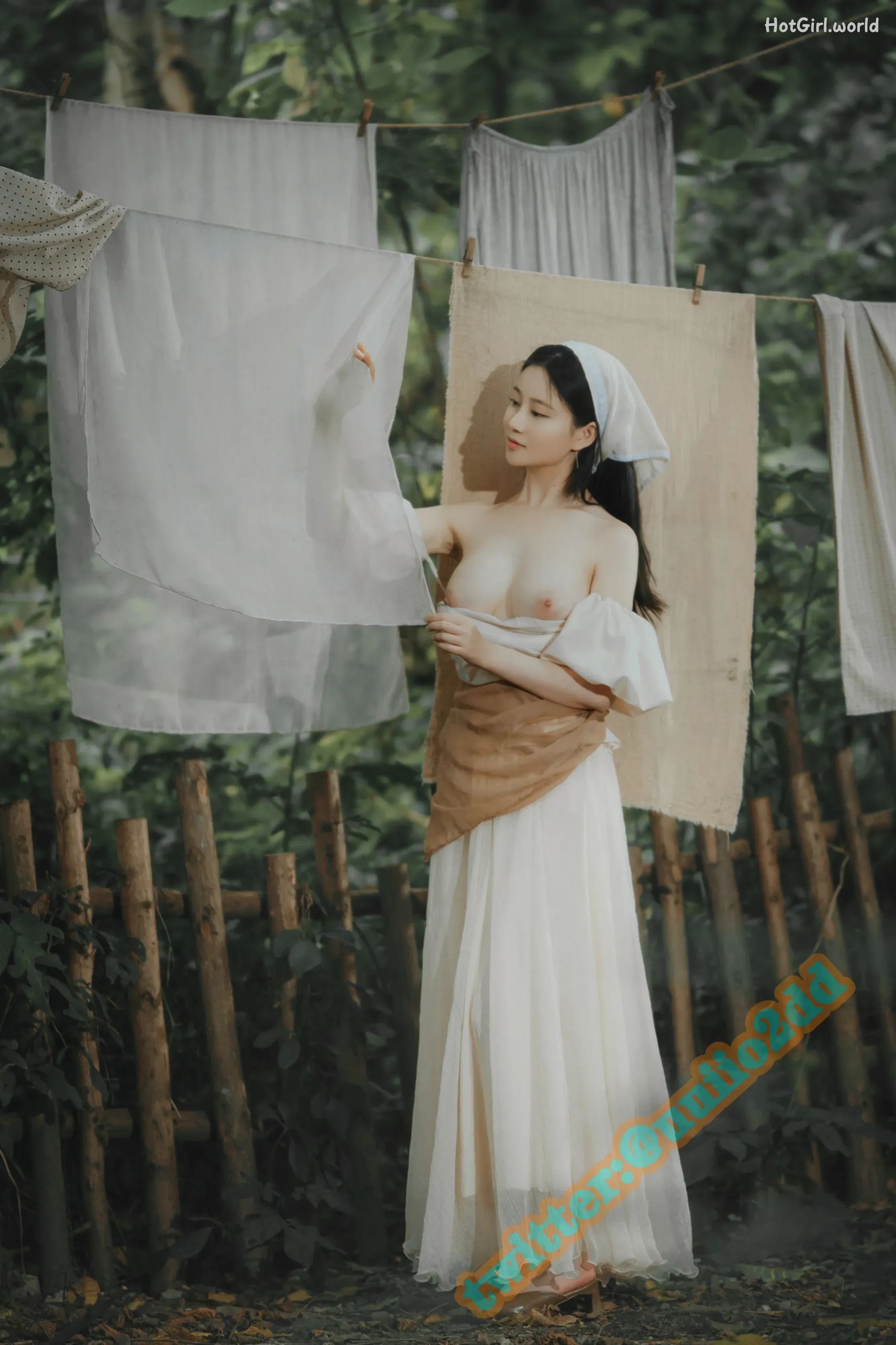 Coser-年年-Nnian-三沐三熏(24 photos + 28 uncensored photos) 第3张图