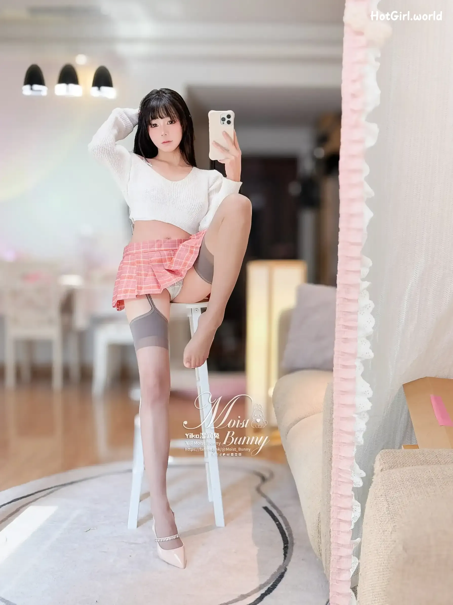 Coser-黏黏团子兔-情人节特辑-浪漫假日 第37张图
