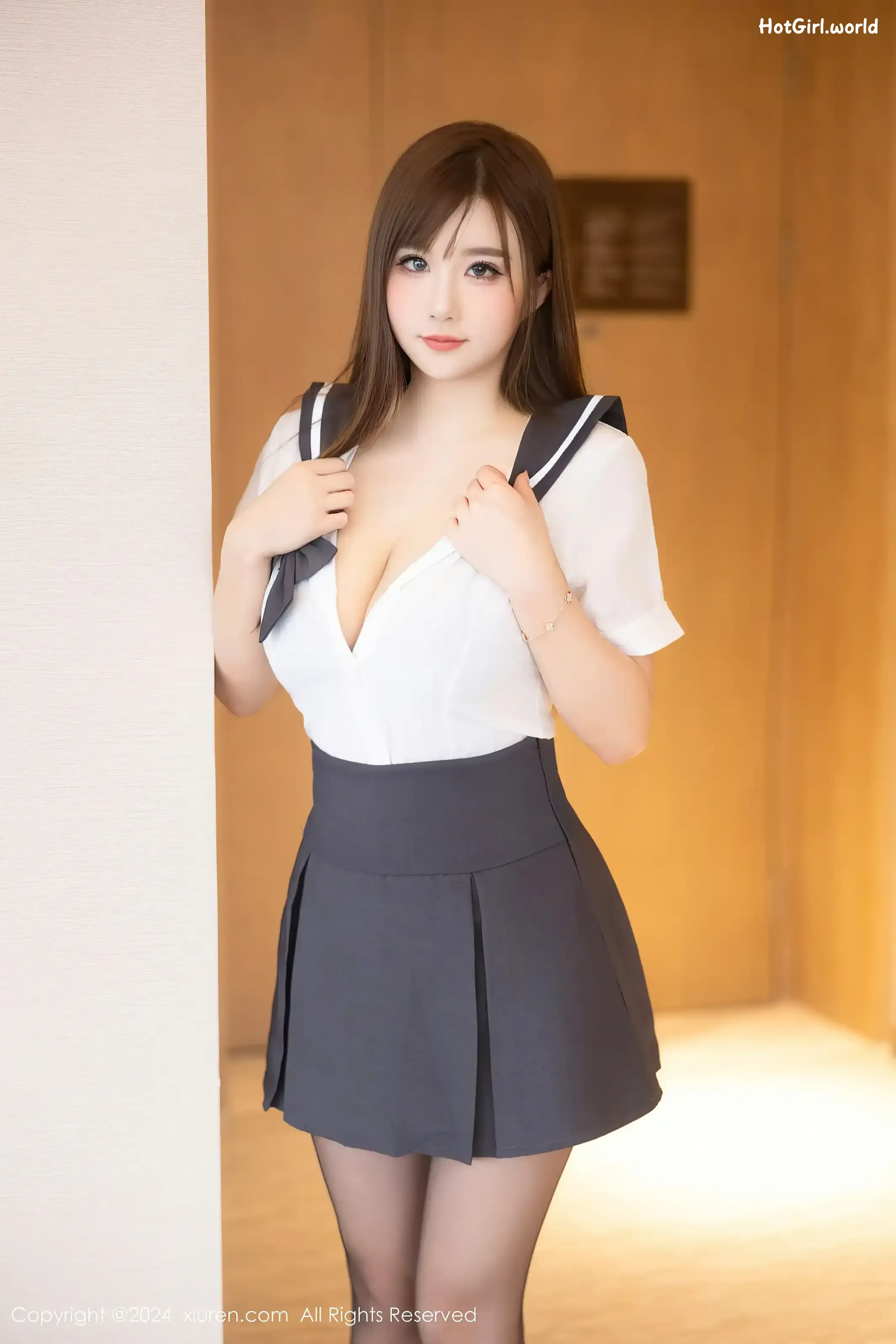 XiuRen-秀人网-No.9663-小肉肉咪-Xiao Rou Rou Mi 第6张图
