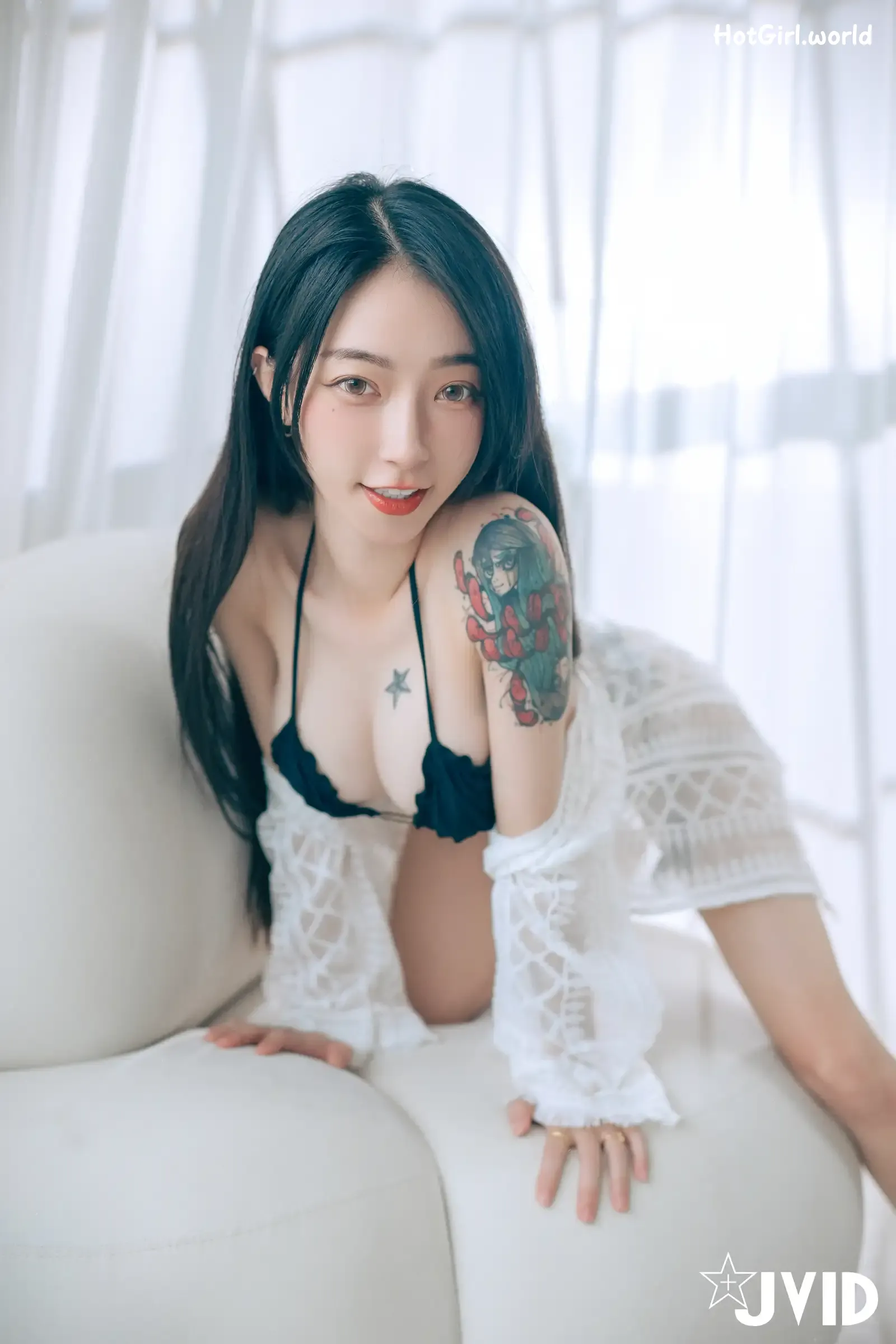 JVID-飄飄哥-濕身透點-情慾互動-超透膚の激色比基尼-飄飄哥-遭揉胸抓奶畫面淫慾滿點-嫩鮑慘遭魔爪襲擊-開擋史庫水透出白虎形狀超誘人 第123张图