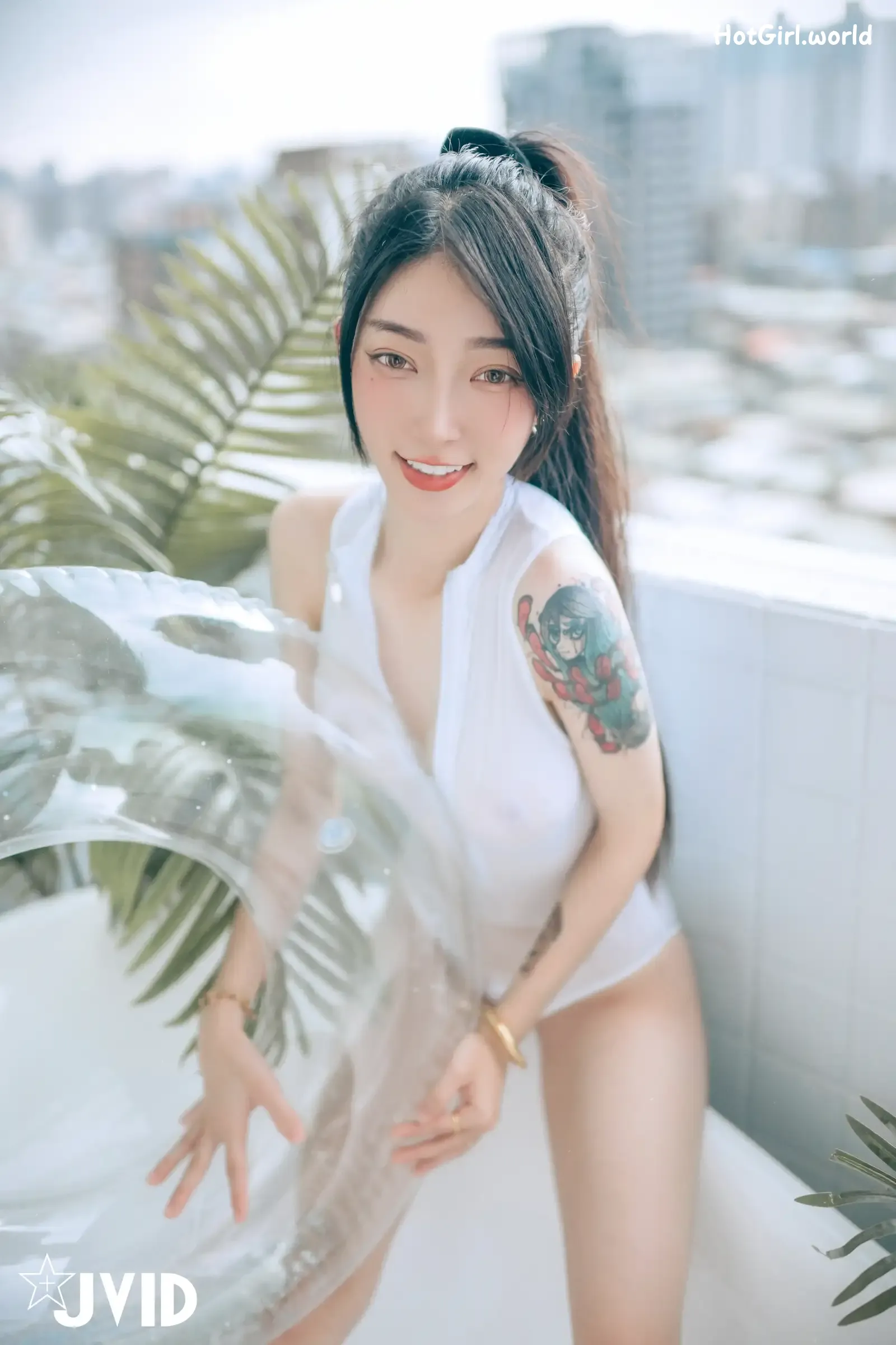JVID-飄飄哥-濕身透點-情慾互動-超透膚の激色比基尼-飄飄哥-遭揉胸抓奶畫面淫慾滿點-嫩鮑慘遭魔爪襲擊-開擋史庫水透出白虎形狀超誘人 第302张图