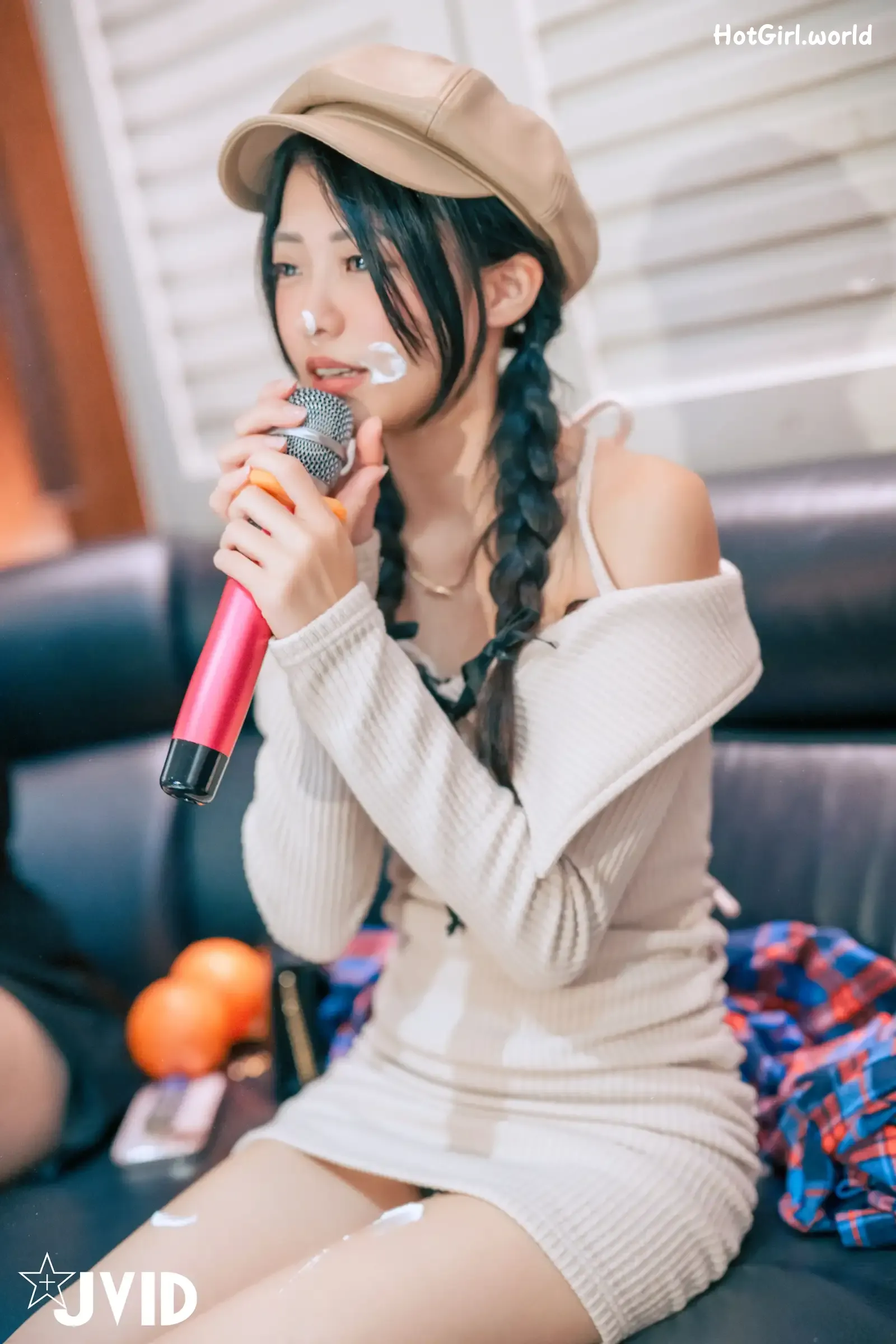 JVID-妍妍-Angel-生日酒醉の強制性侵－妍妍-喝醉遭友人帶回脫光侵犯-開腿露出美鮑-主動撫摸肉棒 第53张图