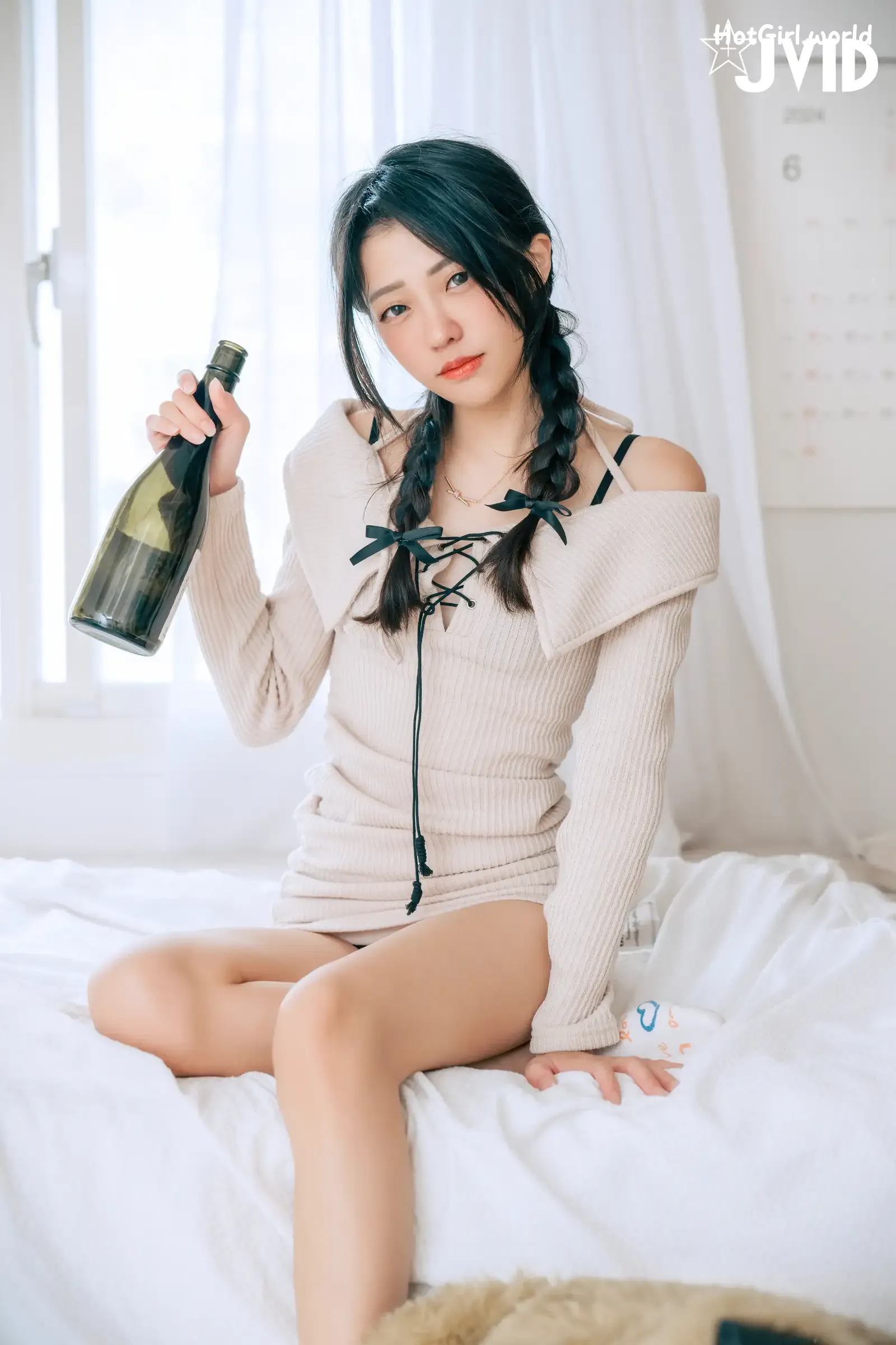 JVID-妍妍-Angel-生日酒醉の強制性侵－妍妍-喝醉遭友人帶回脫光侵犯-開腿露出美鮑-主動撫摸肉棒 第90张图