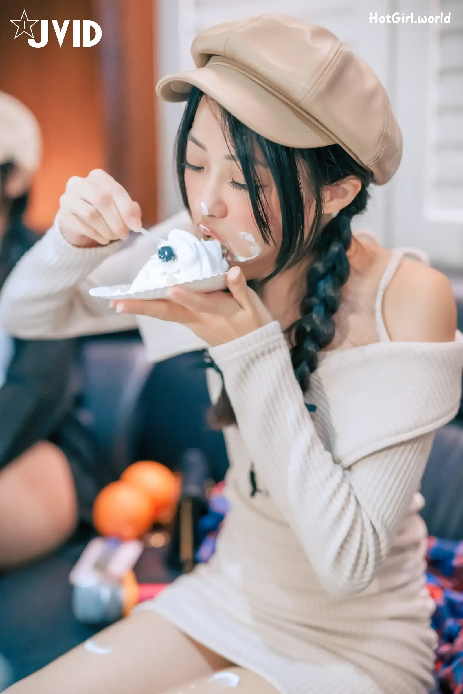 JVID-妍妍-Angel-生日酒醉の強制性侵－妍妍-喝醉遭友人帶回脫光侵犯-開腿露出美鮑-主動撫摸肉棒 第108张图