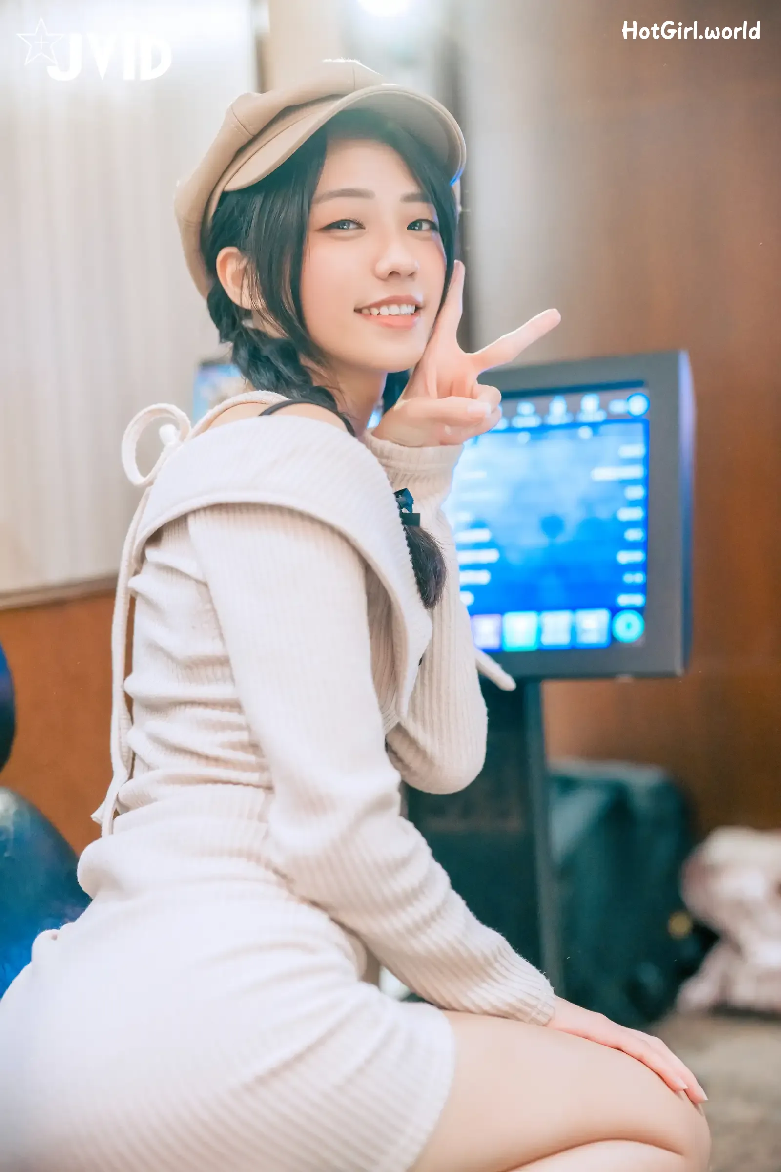 JVID-妍妍-Angel-生日酒醉の強制性侵－妍妍-喝醉遭友人帶回脫光侵犯-開腿露出美鮑-主動撫摸肉棒 第118张图