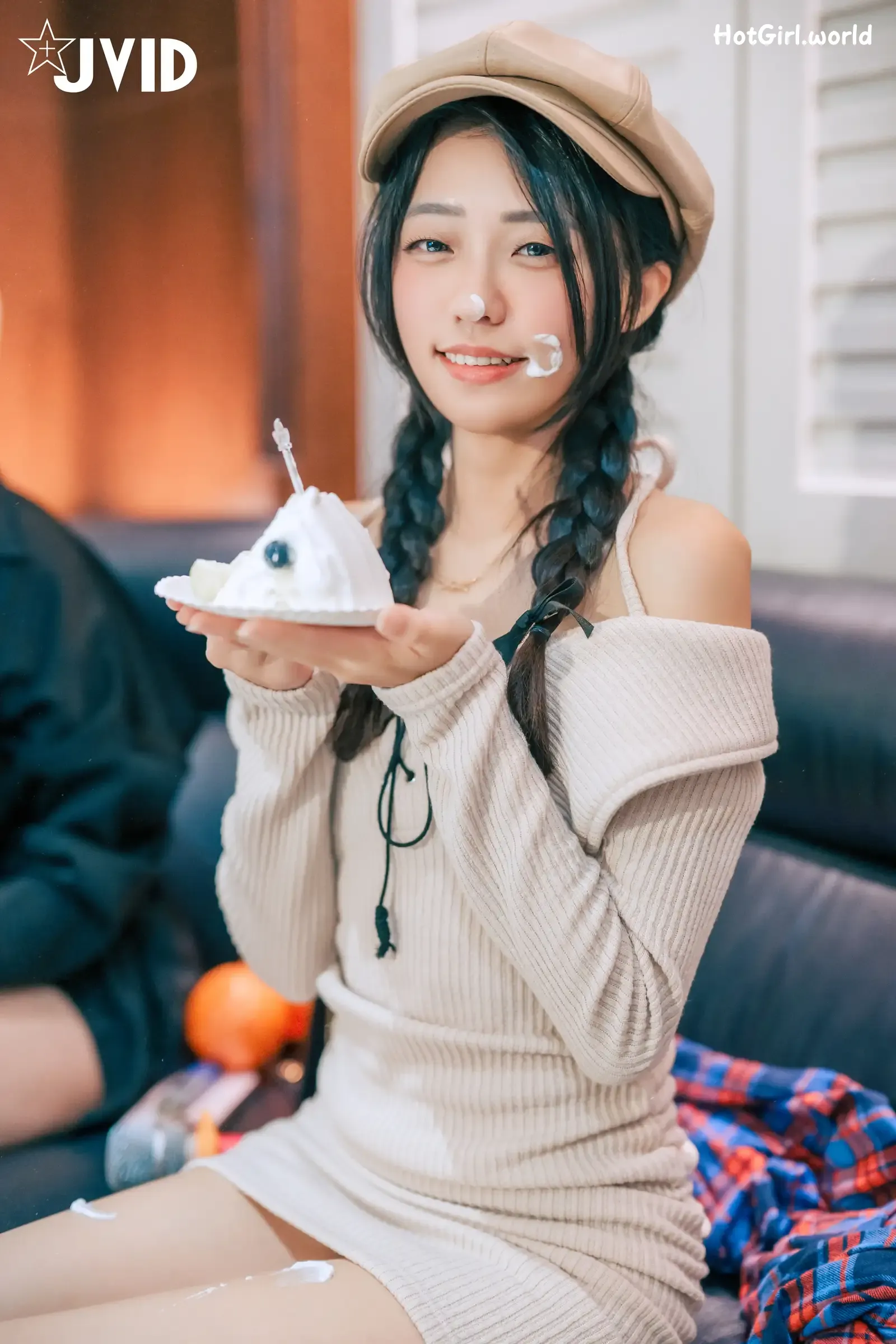 JVID-妍妍-Angel-生日酒醉の強制性侵－妍妍-喝醉遭友人帶回脫光侵犯-開腿露出美鮑-主動撫摸肉棒 第139张图