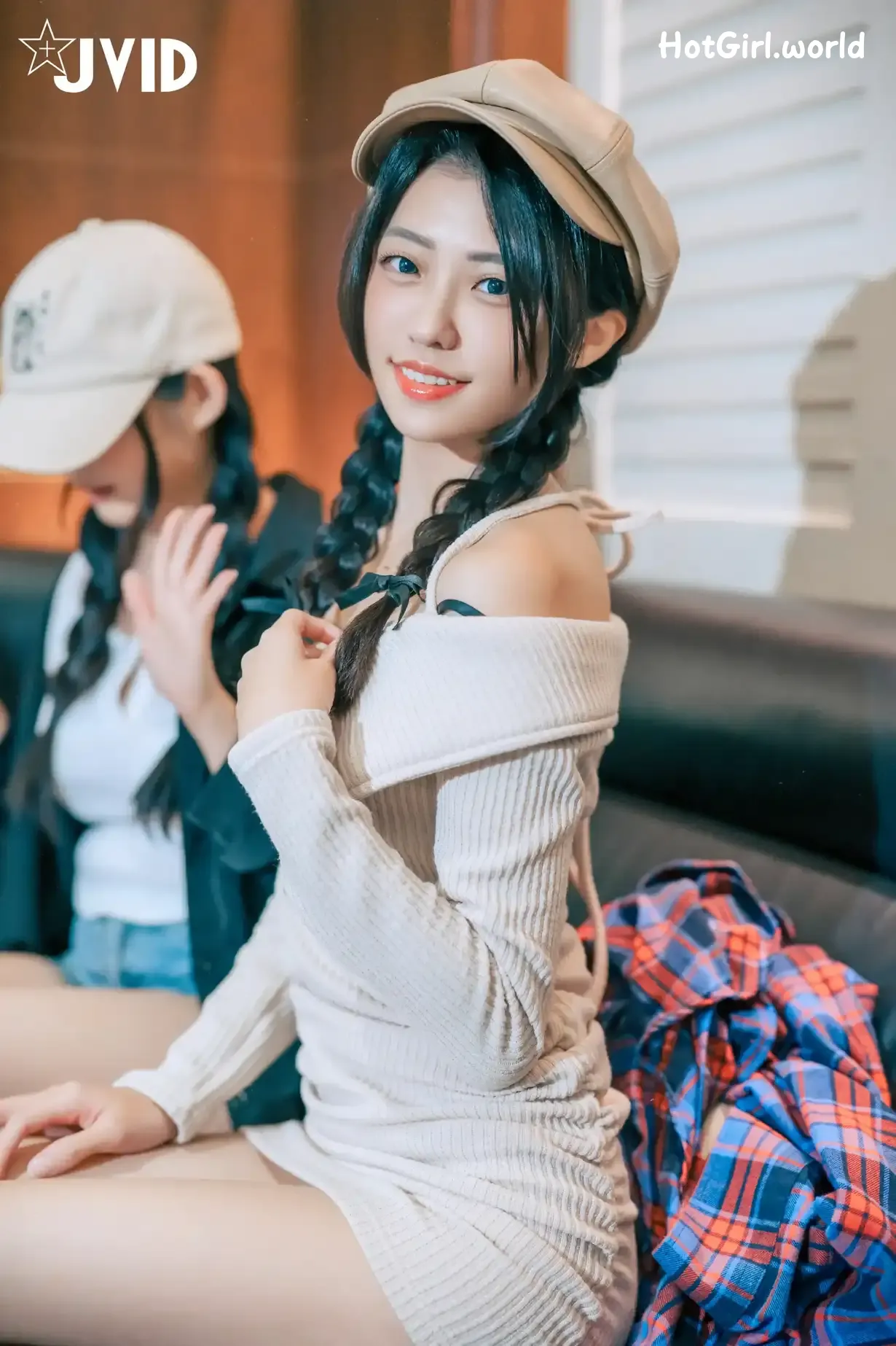 JVID-妍妍-Angel-生日酒醉の強制性侵－妍妍-喝醉遭友人帶回脫光侵犯-開腿露出美鮑-主動撫摸肉棒 第155张图