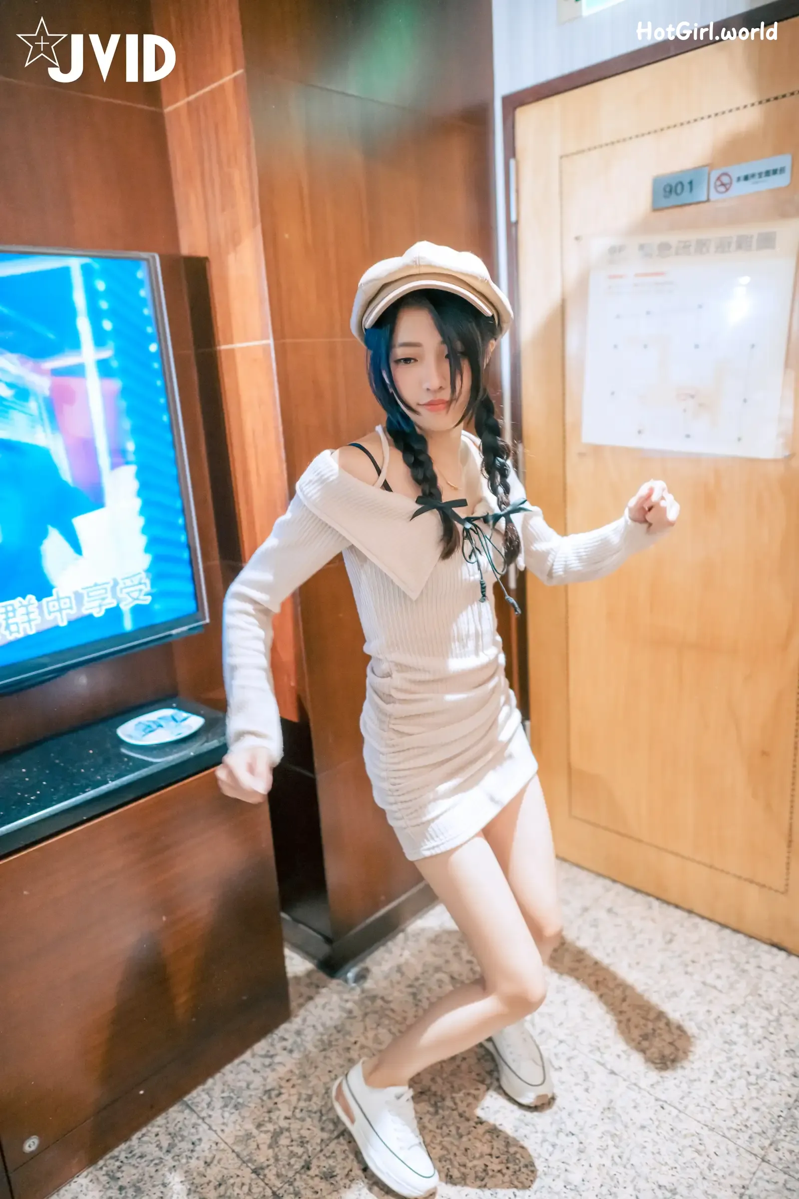 JVID-妍妍-Angel-生日酒醉の強制性侵－妍妍-喝醉遭友人帶回脫光侵犯-開腿露出美鮑-主動撫摸肉棒 第170张图