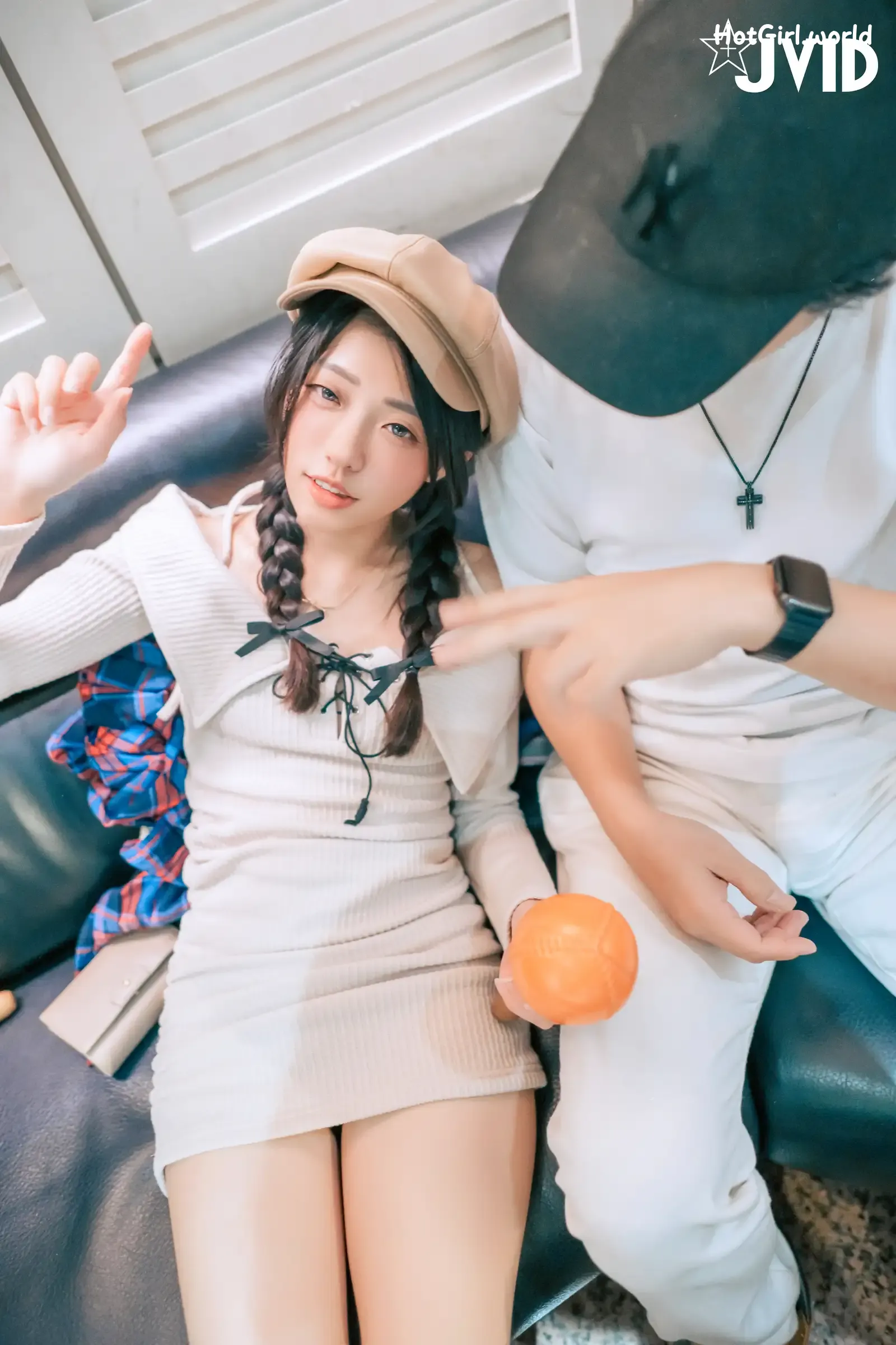 JVID-妍妍-Angel-生日酒醉の強制性侵－妍妍-喝醉遭友人帶回脫光侵犯-開腿露出美鮑-主動撫摸肉棒 第207张图