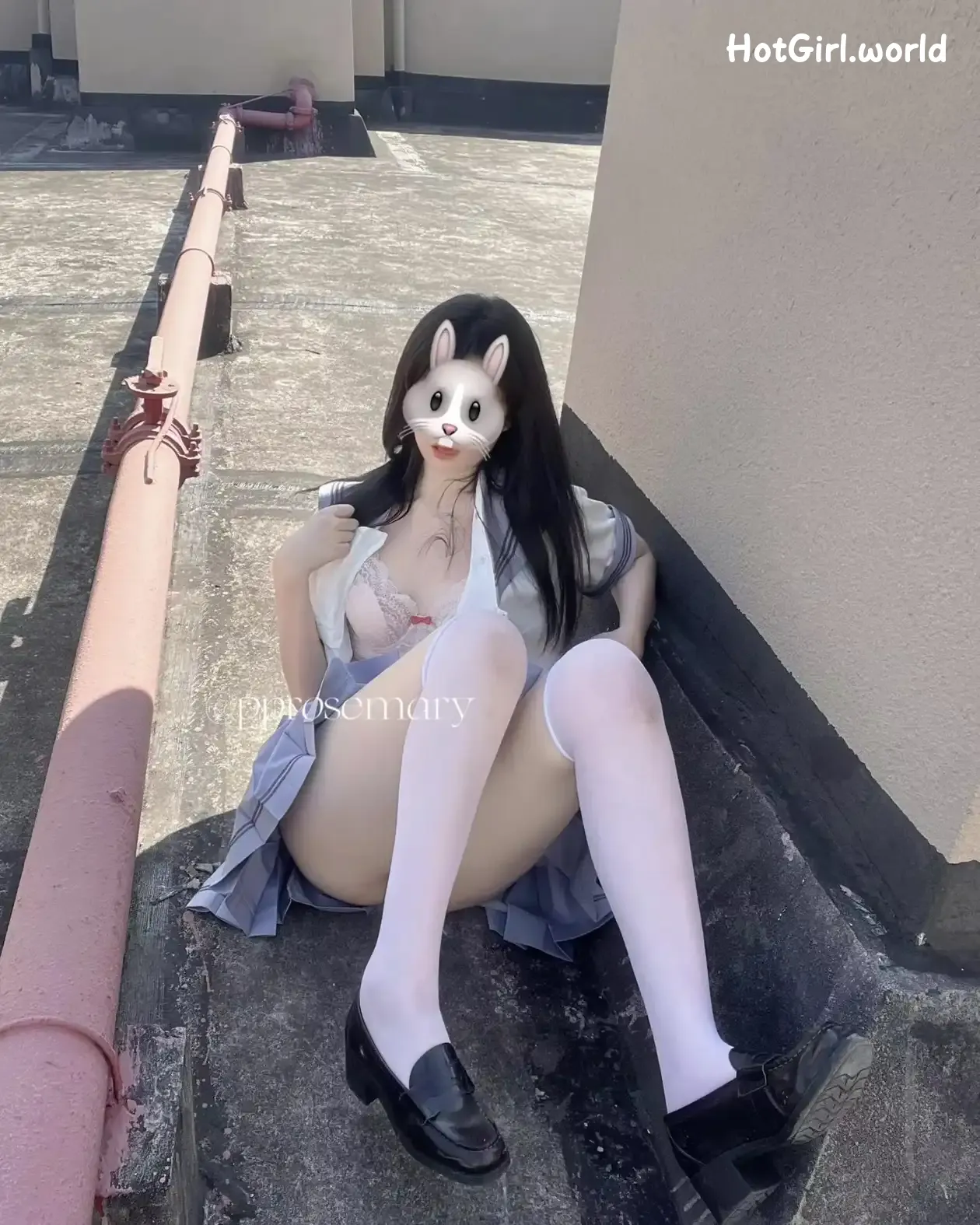 Coser-pprosemary-白虎一线天-jk少女福利姬 第1张图