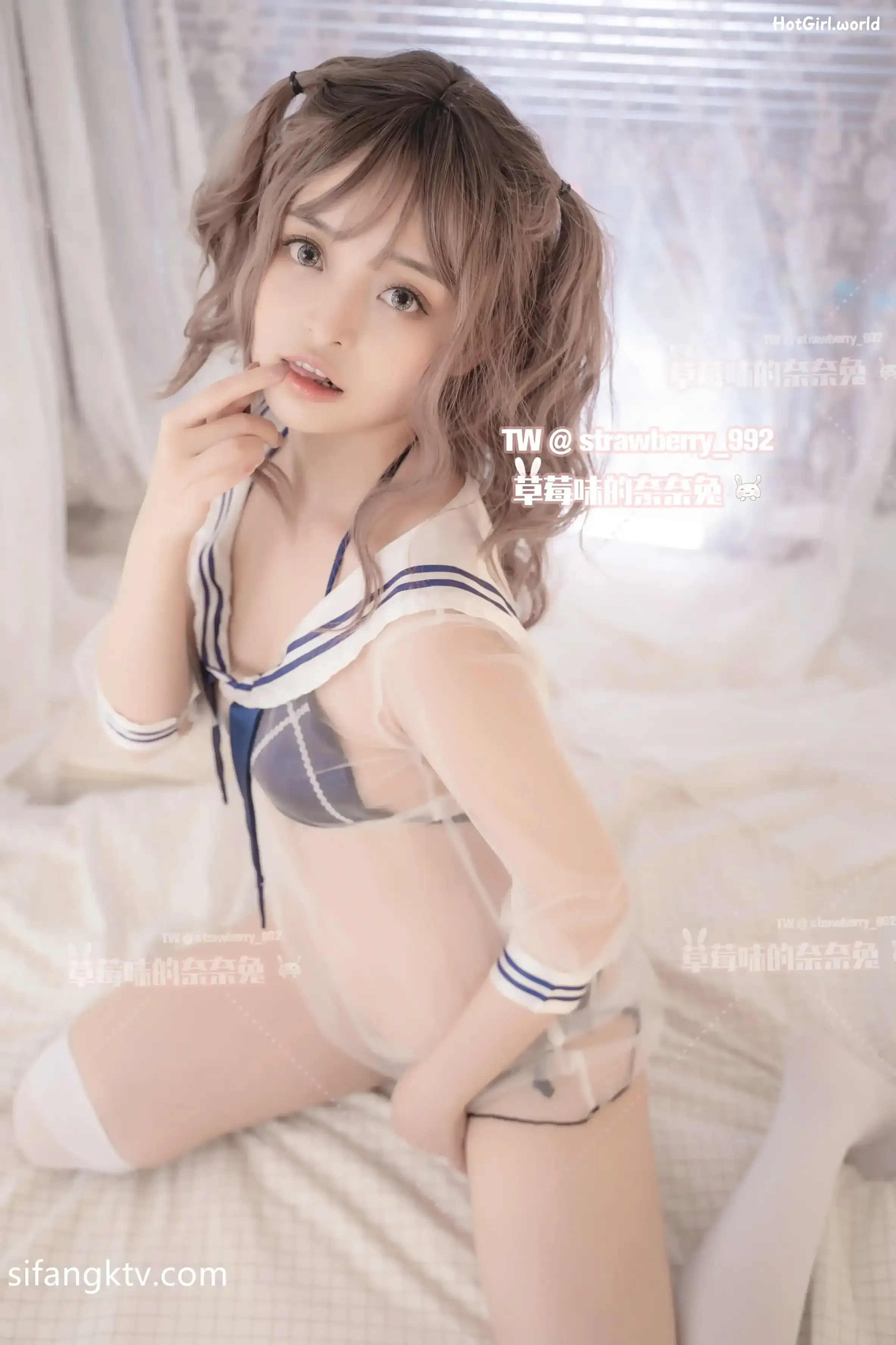 Coser-草莓味奈奈兔-付费福利私拍合集 第139张图