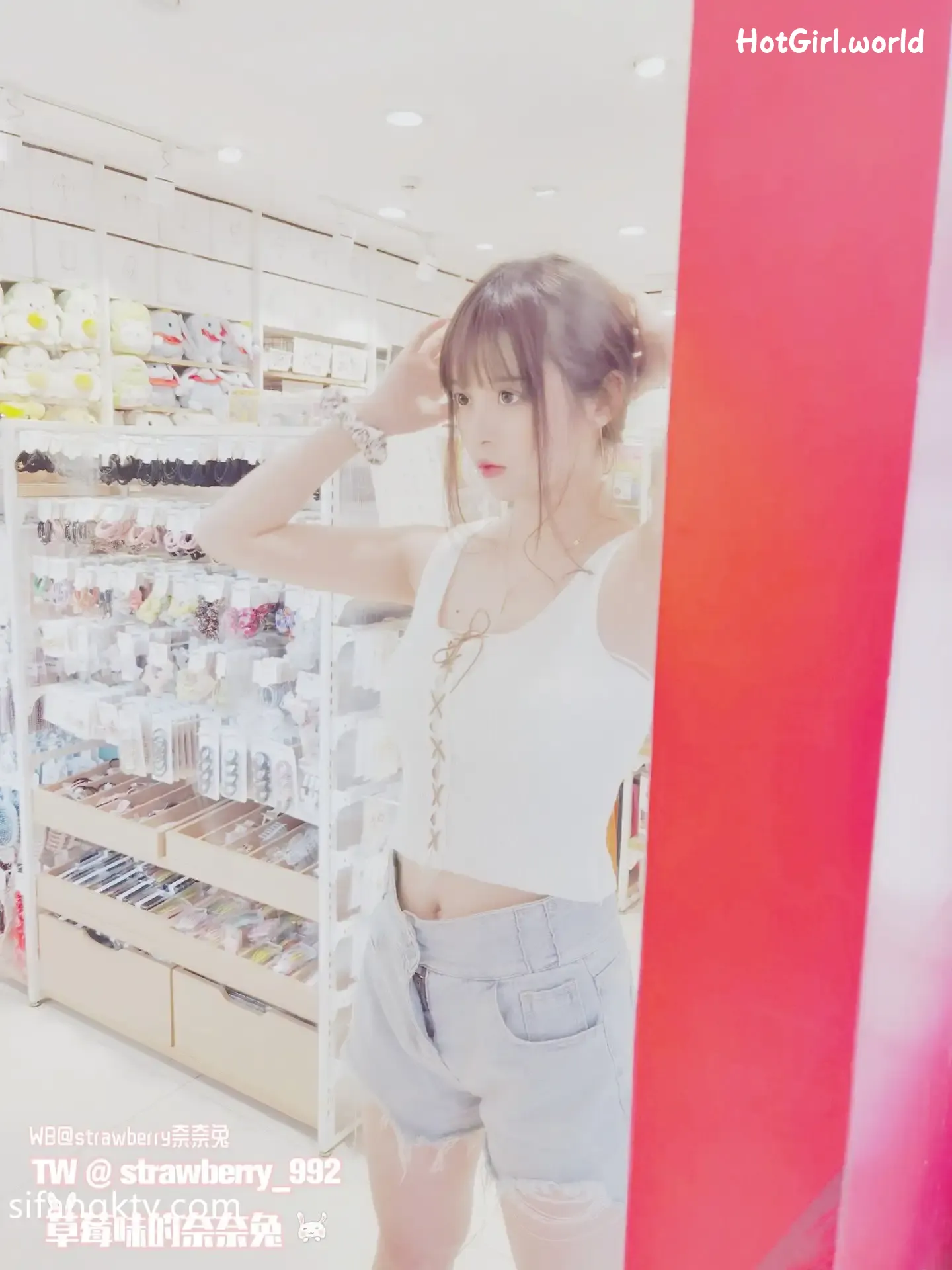 Coser-草莓味奈奈兔-付费福利私拍合集 第176张图