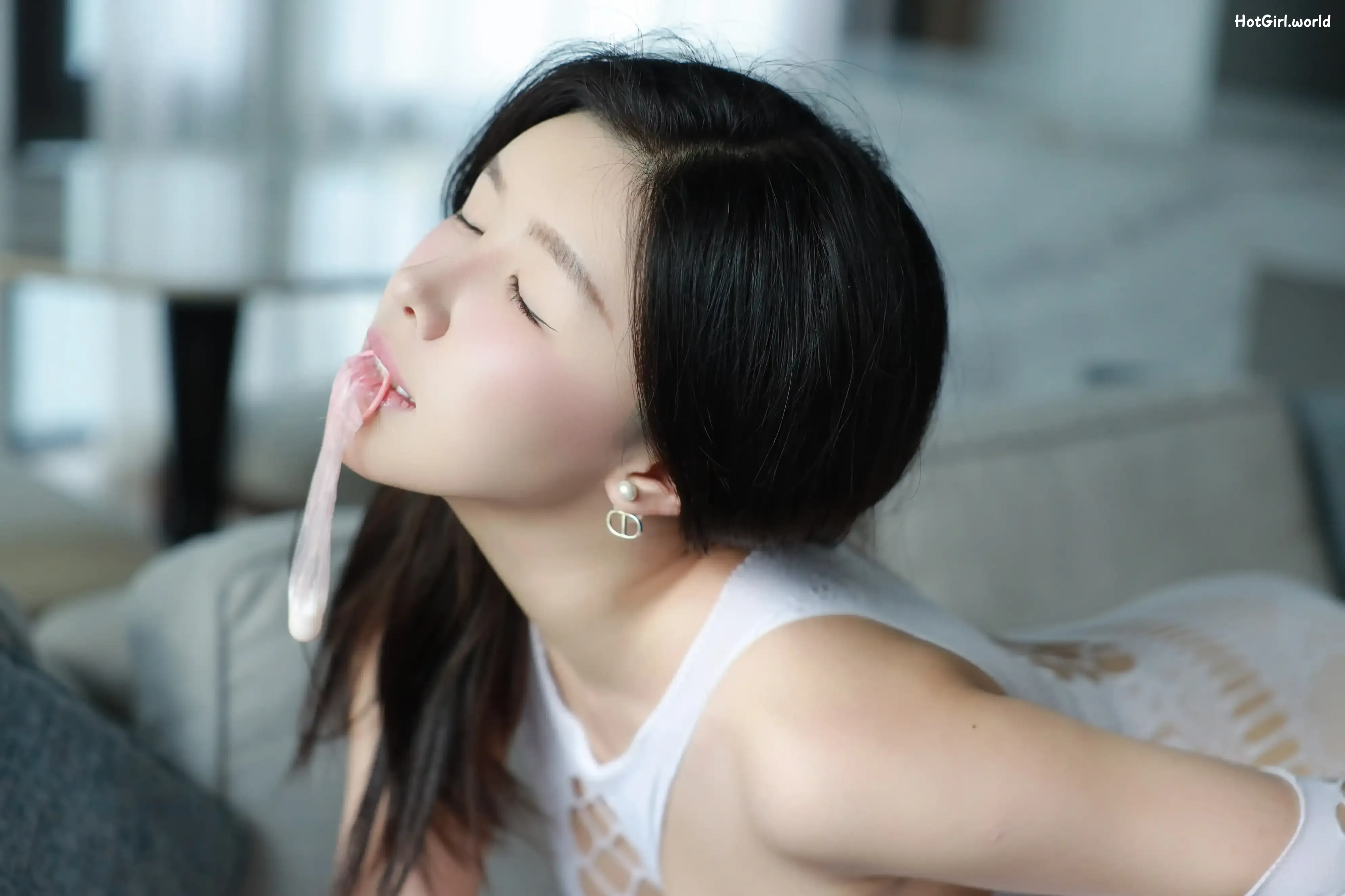 XR Uncensored-唐翩翩-R18-秀人网-模特-白色蕾丝 第39张图