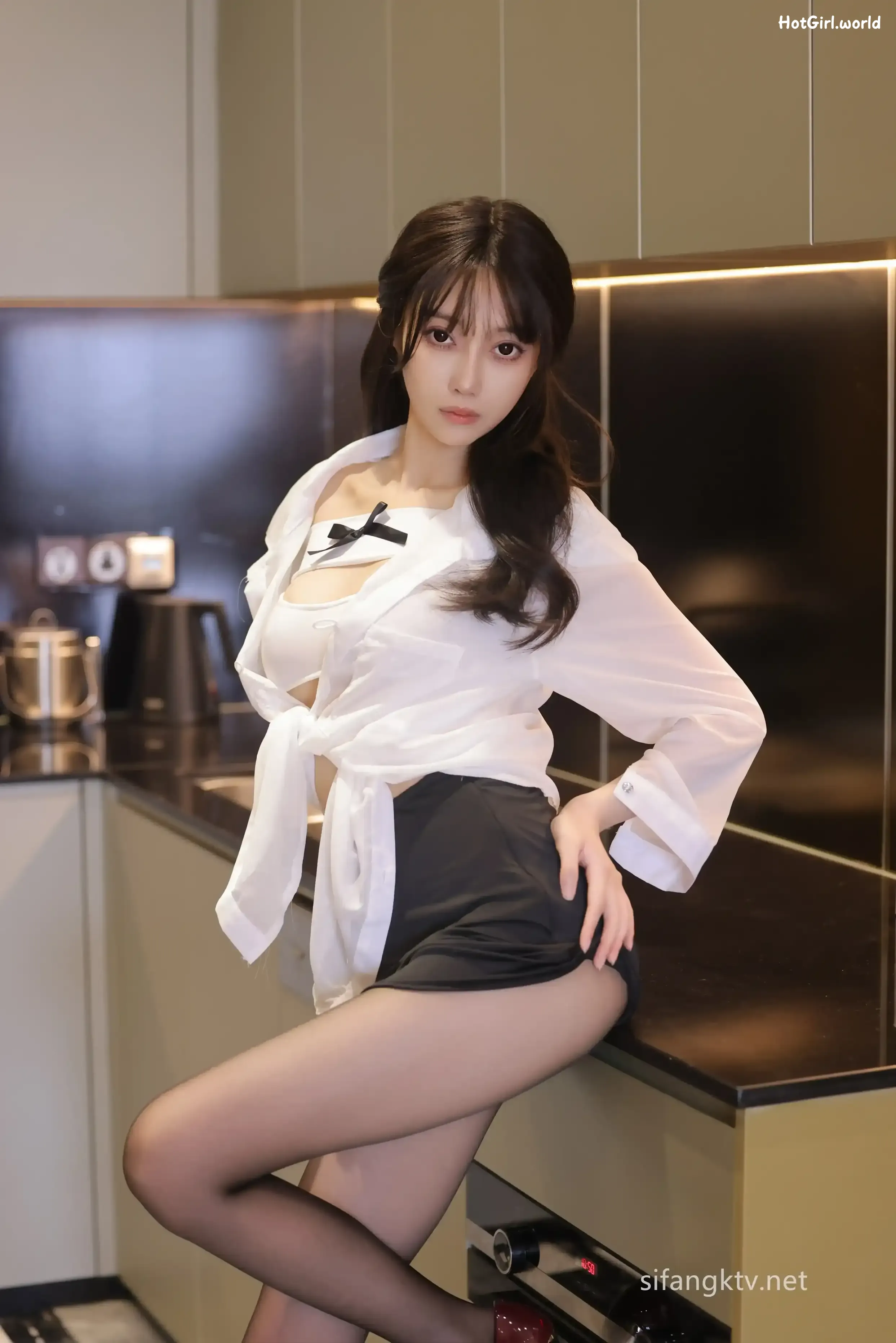 XR Uncensored-玥儿玥er-R18-秀人网模特-厨娘 第35张图