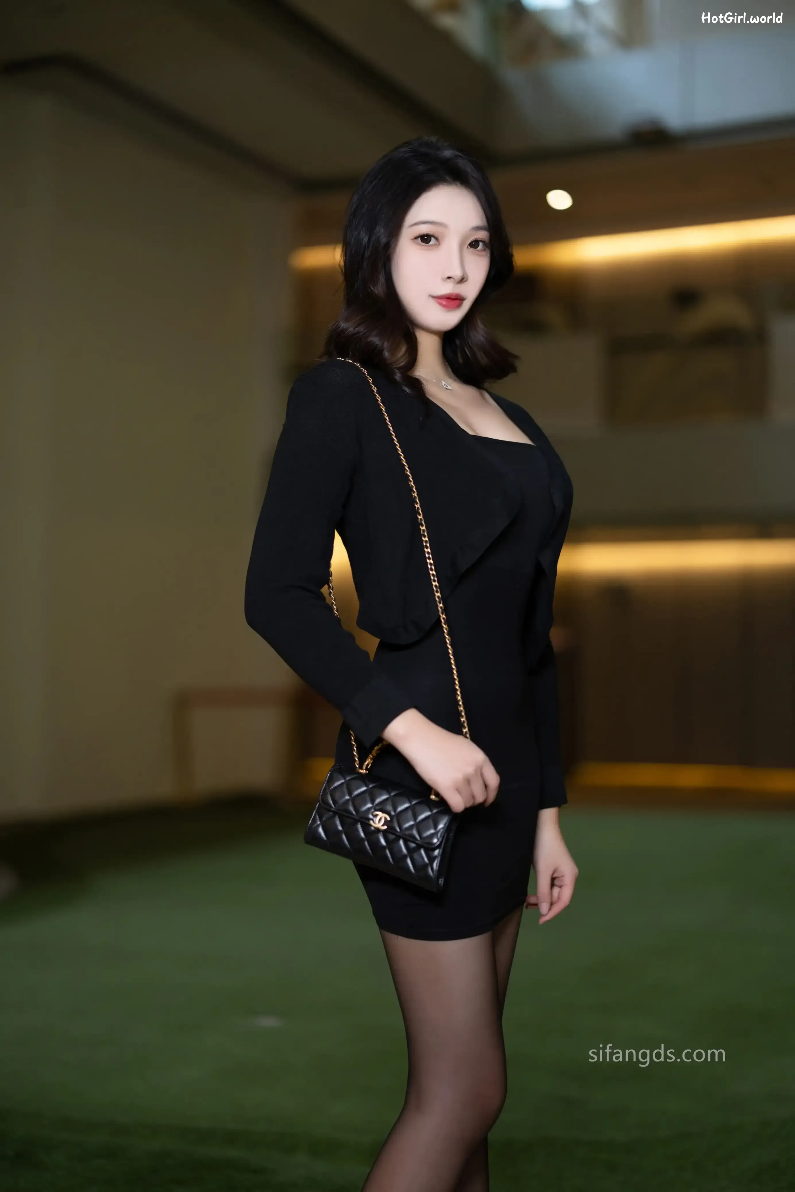XR Uncensored-郑颖姗-R18-秀人网模特-情迷黑丝 第2张图